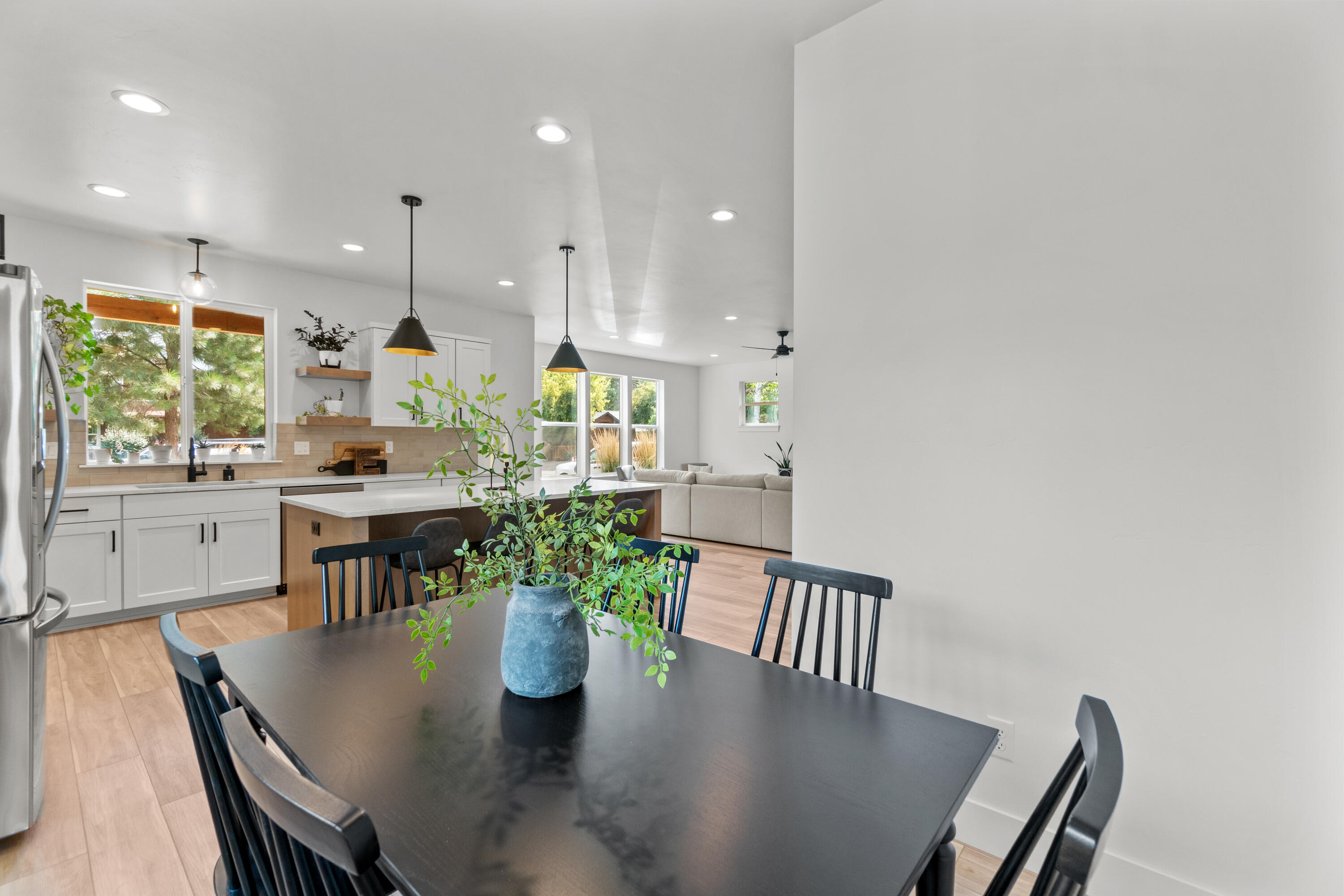 1334 NW Cumberland Avenue