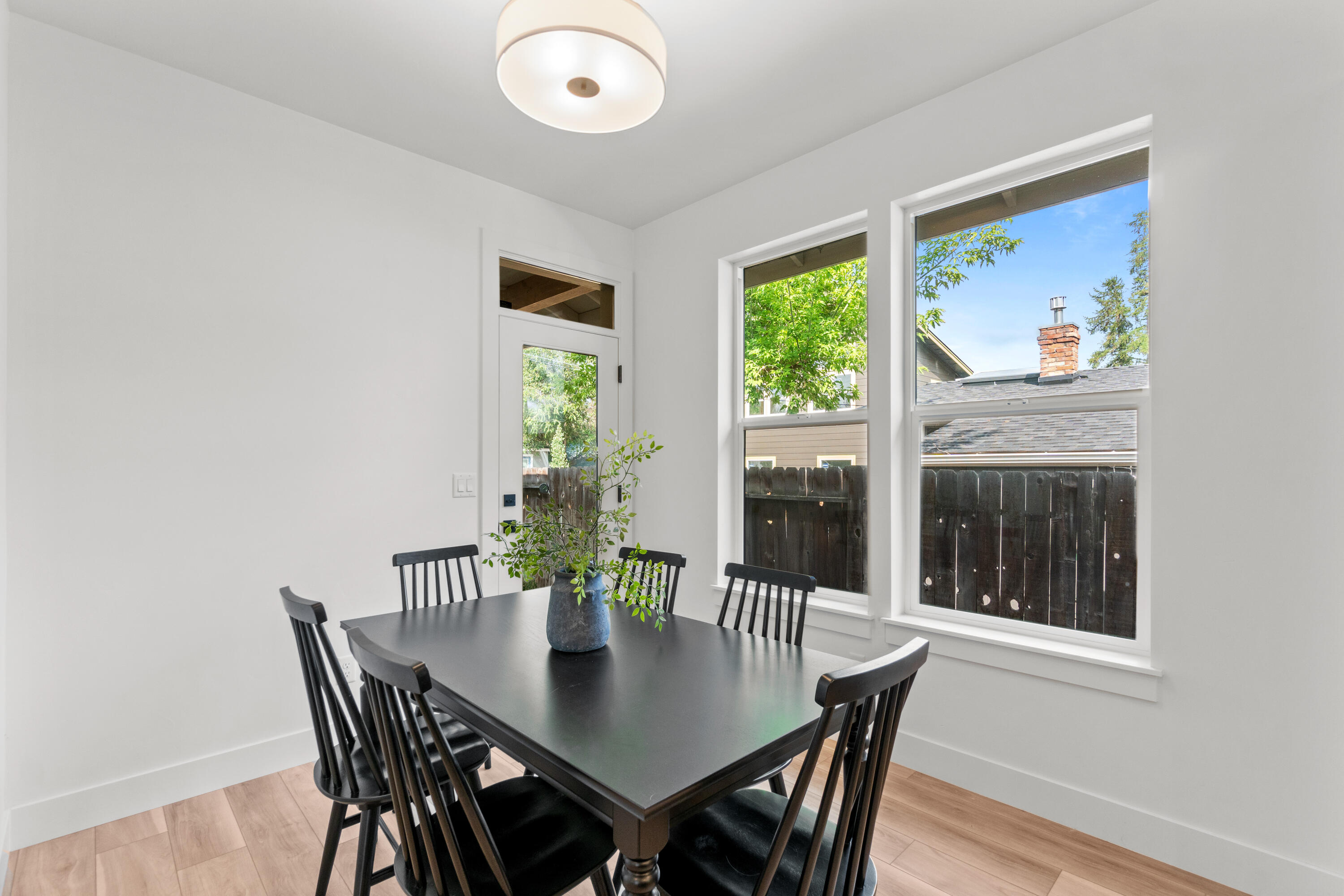 1334 NW Cumberland Avenue