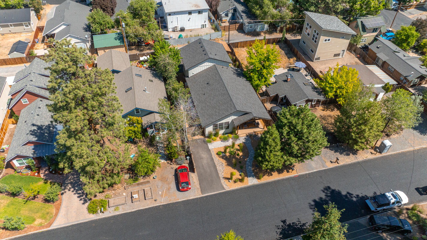 1334 NW Cumberland Avenue