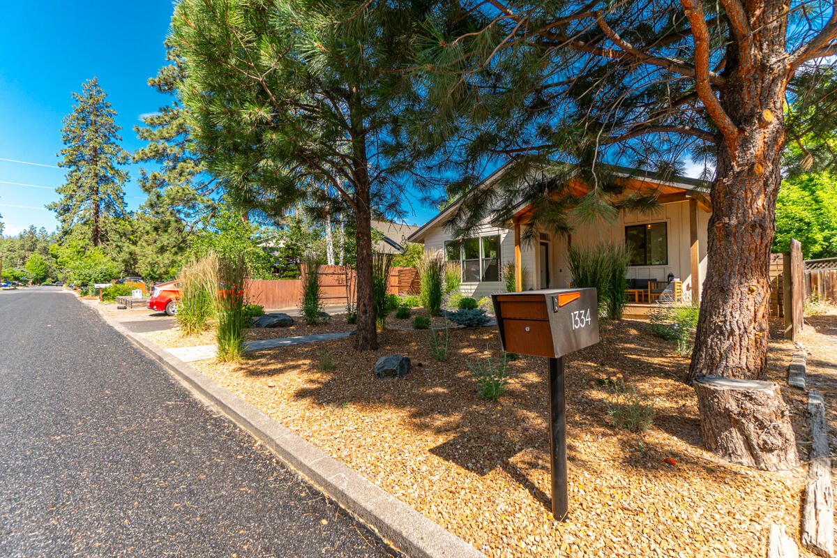 1334 NW Cumberland Avenue