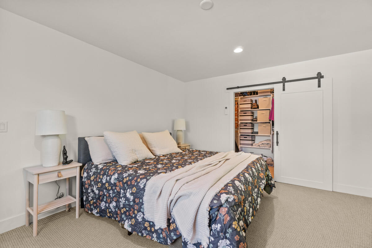 1334 NW Cumberland Avenue