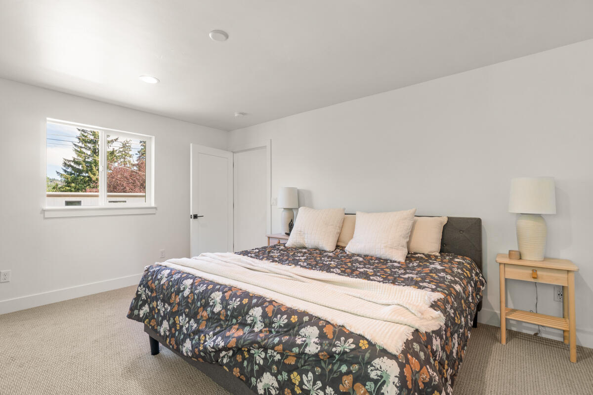 1334 NW Cumberland Avenue