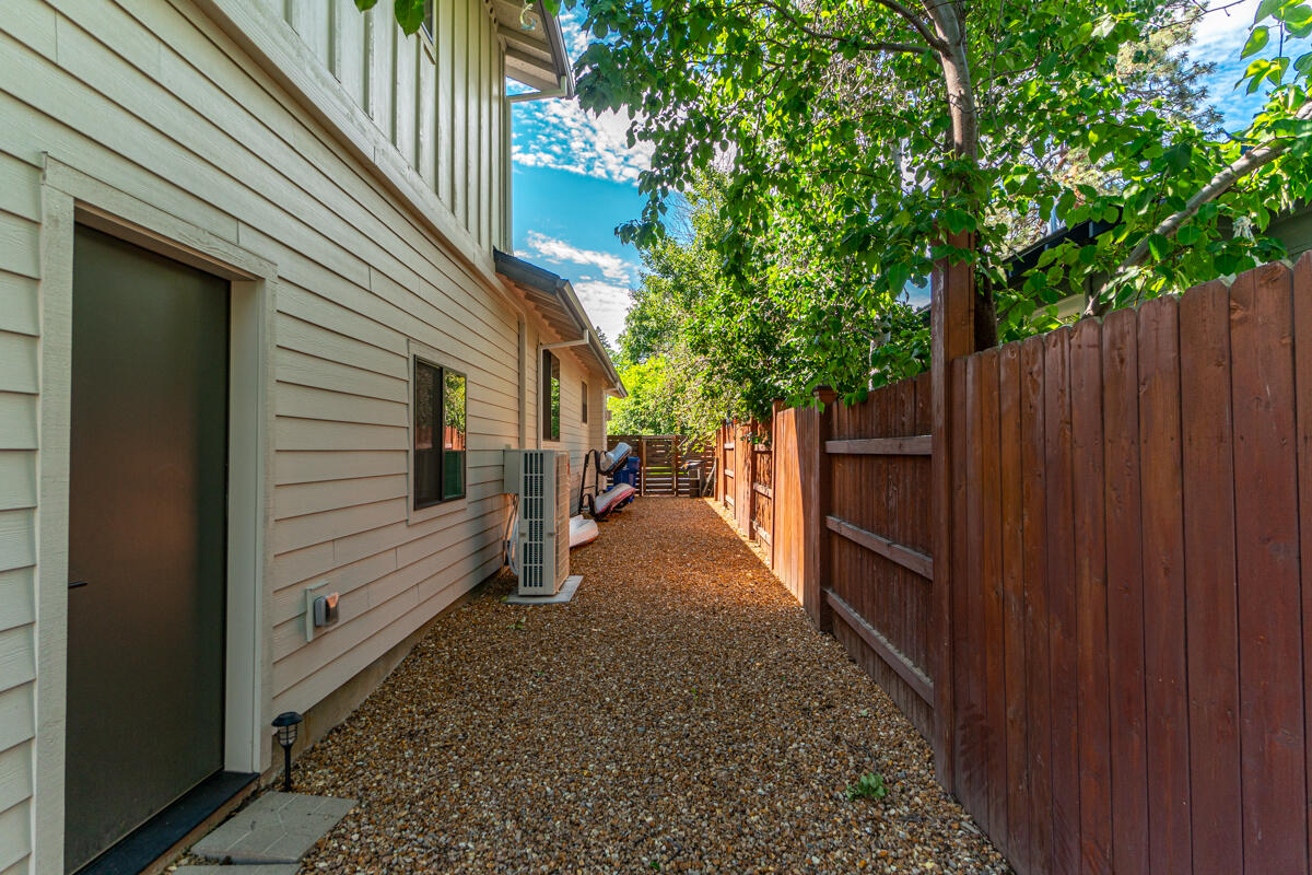 1334 NW Cumberland Avenue