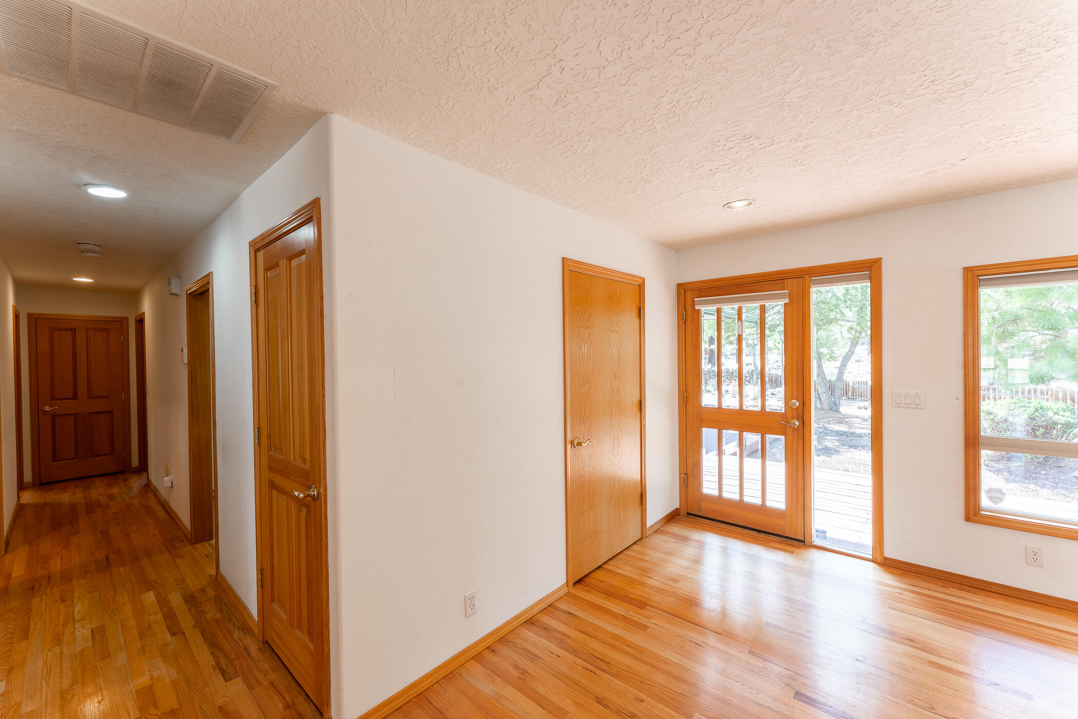 20868 SE King Hezekiah Way