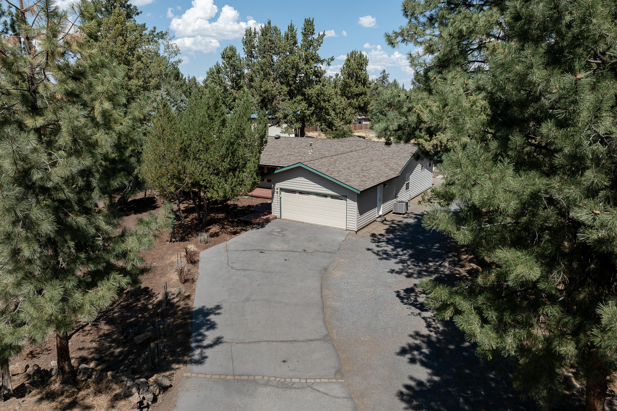 20868 SE King Hezekiah Way