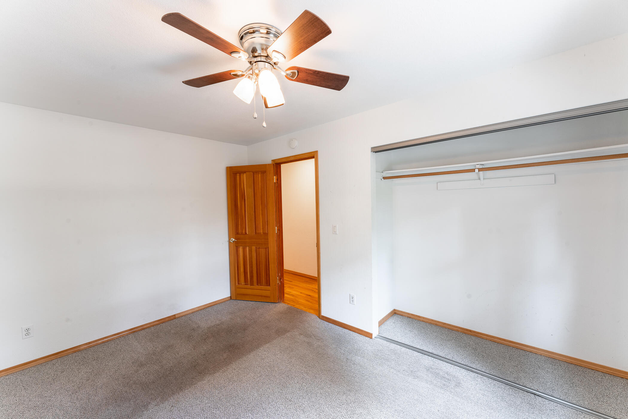 20868 SE King Hezekiah Way