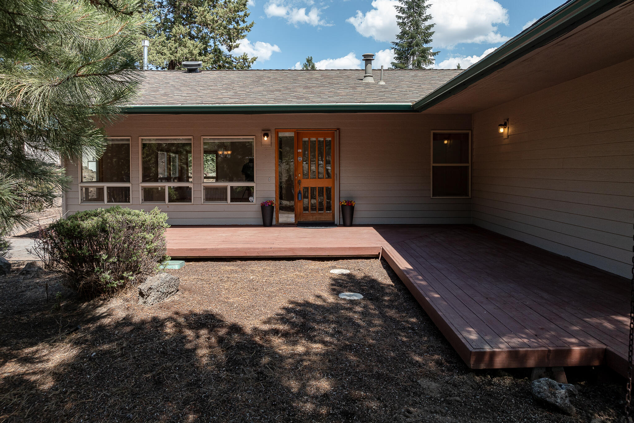 20868 SE King Hezekiah Way