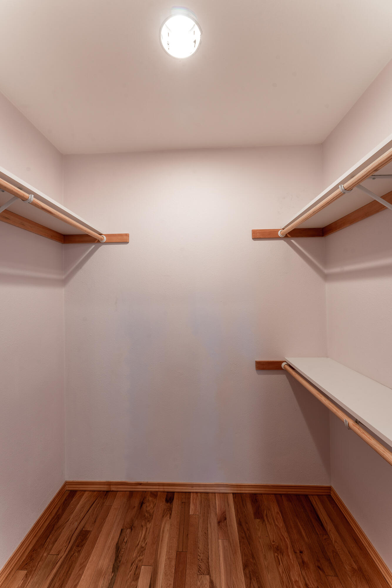 20868 SE King Hezekiah Way