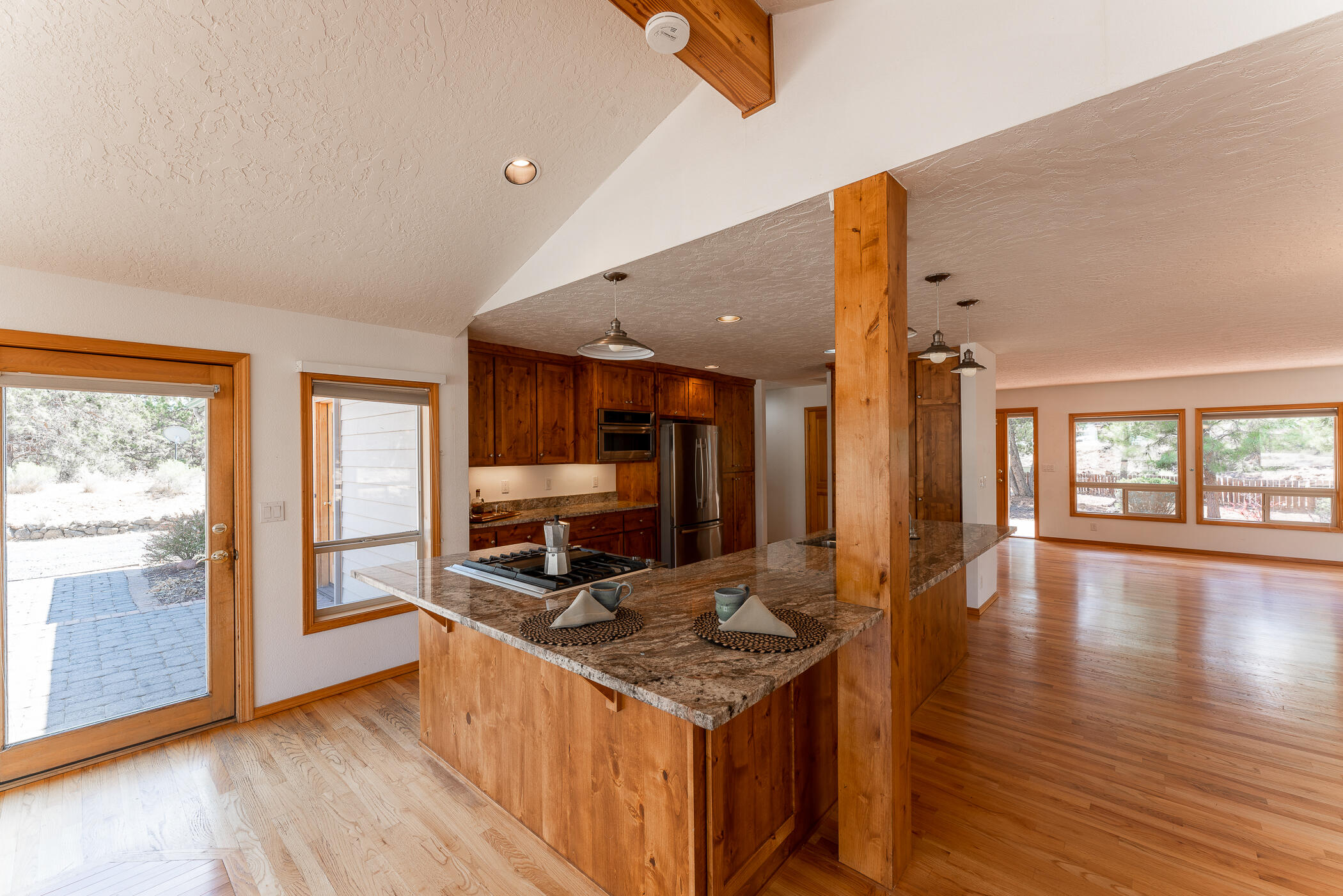 20868 SE King Hezekiah Way