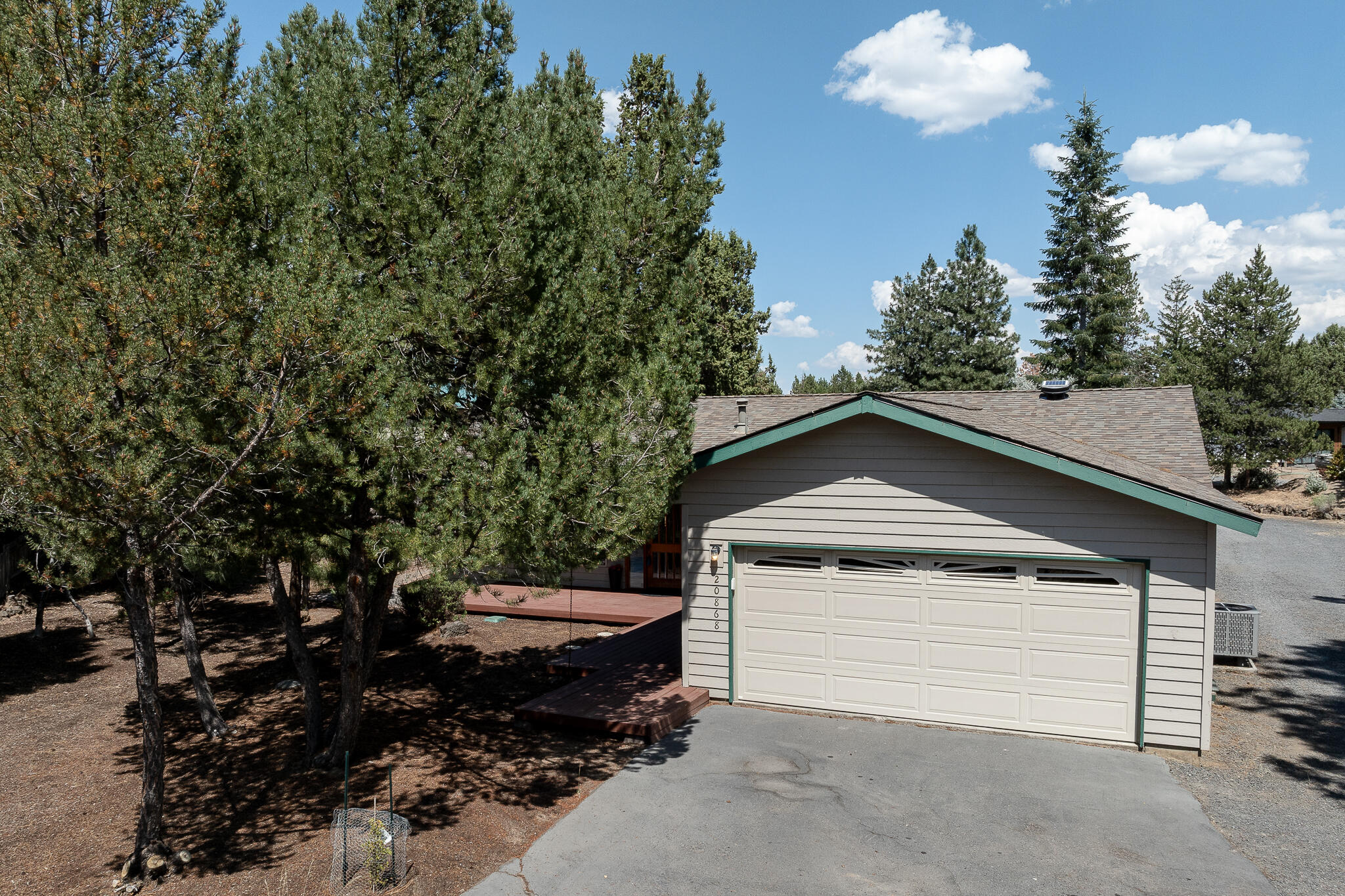 20868 SE King Hezekiah Way