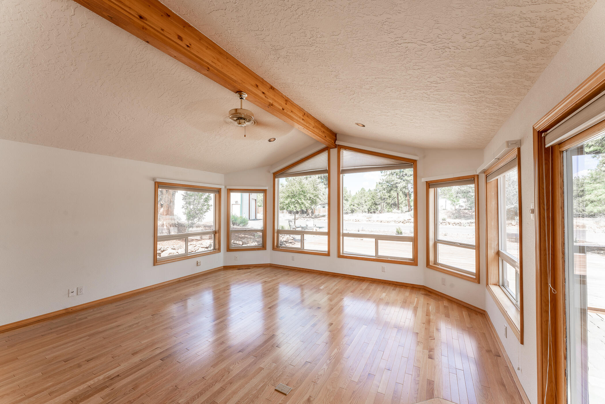 20868 SE King Hezekiah Way