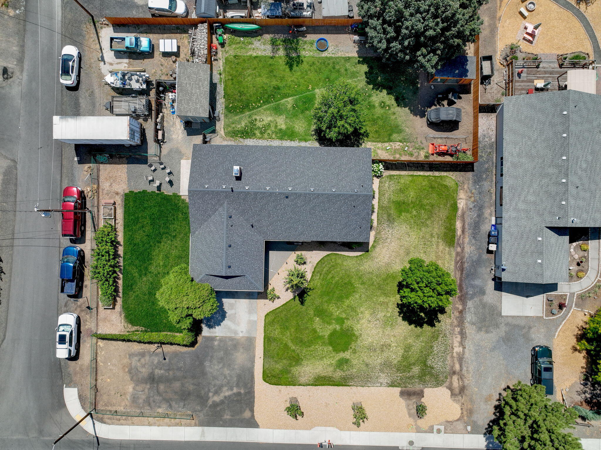 2506 SW Wickiup Avenue