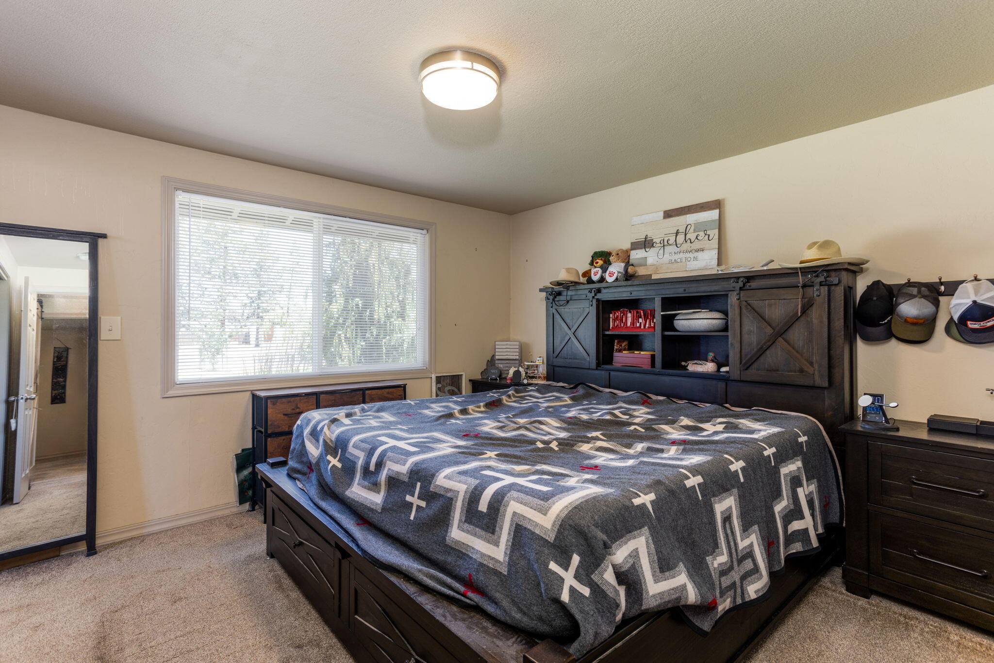 2506 SW Wickiup Avenue