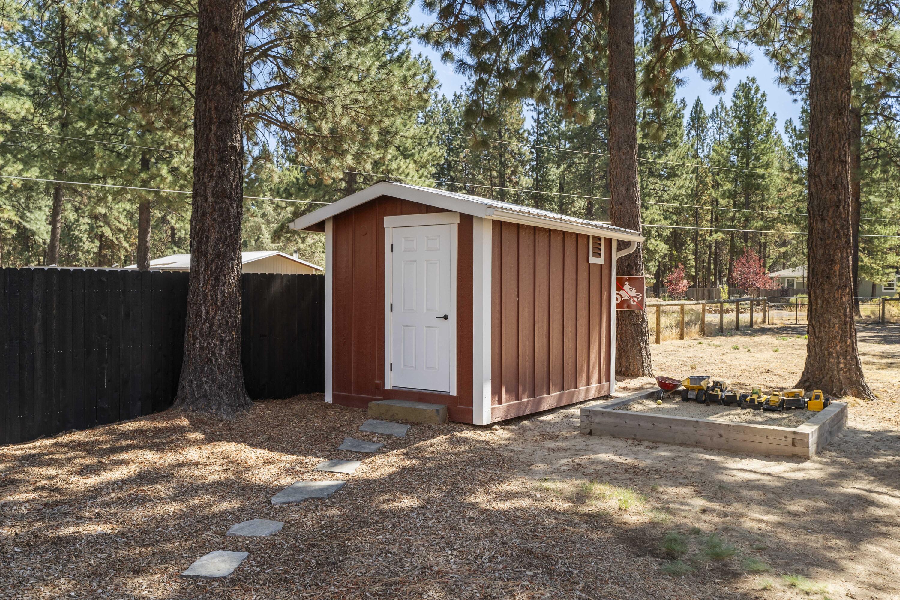 60102 Cinder Butte Road