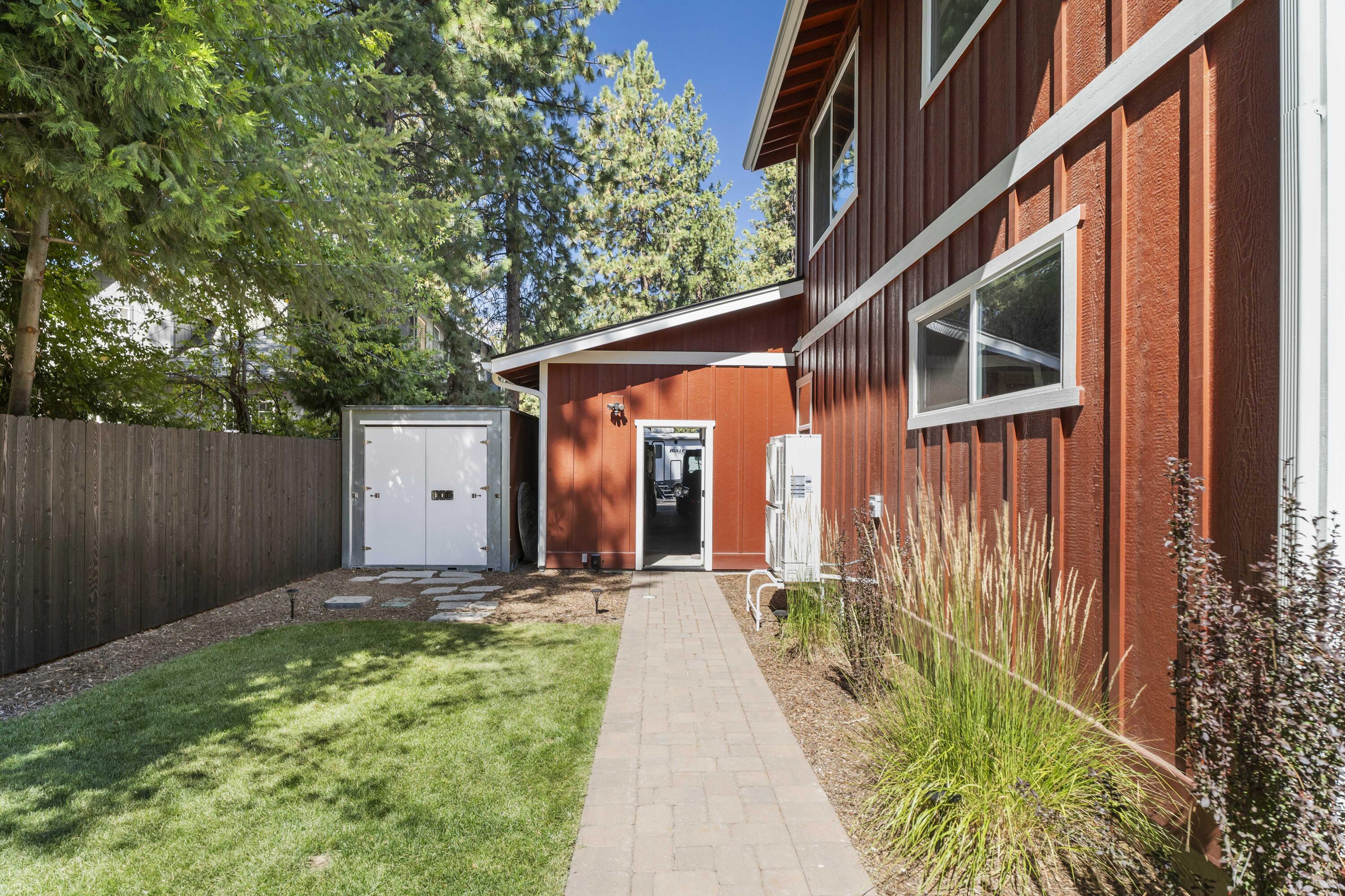 60102 Cinder Butte Road