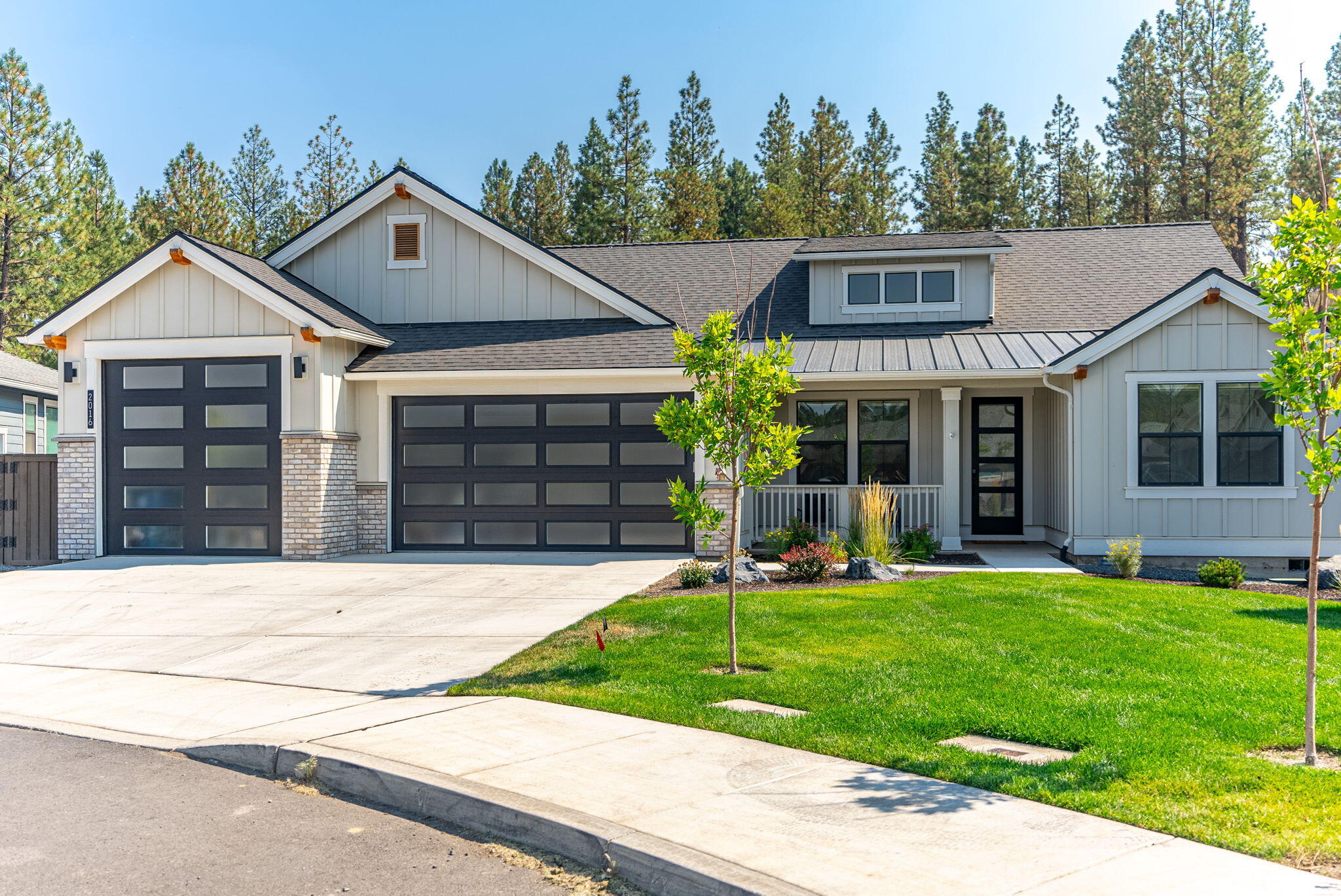 2016 NW Lobinie Court