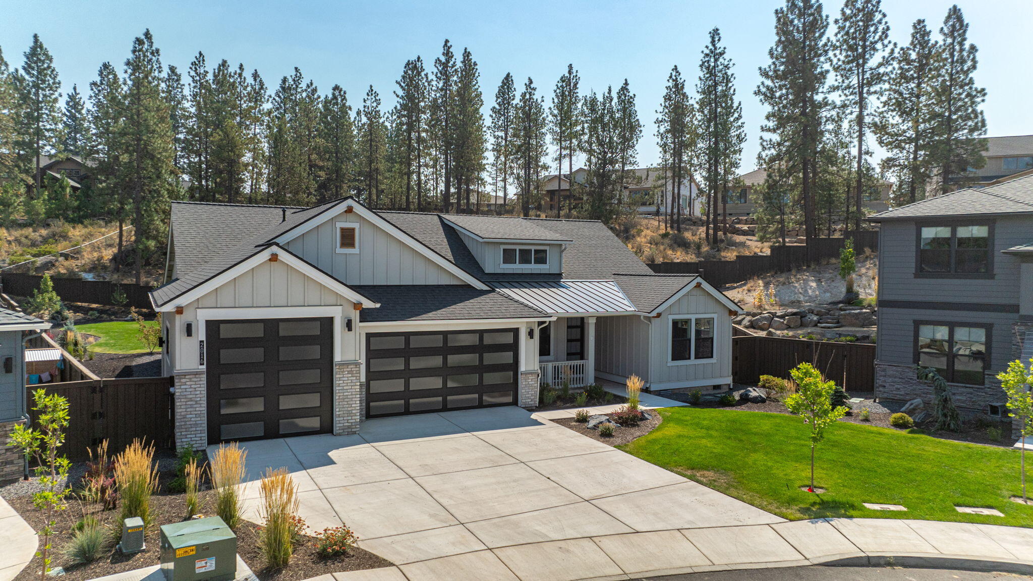 2016 NW Lobinie Court