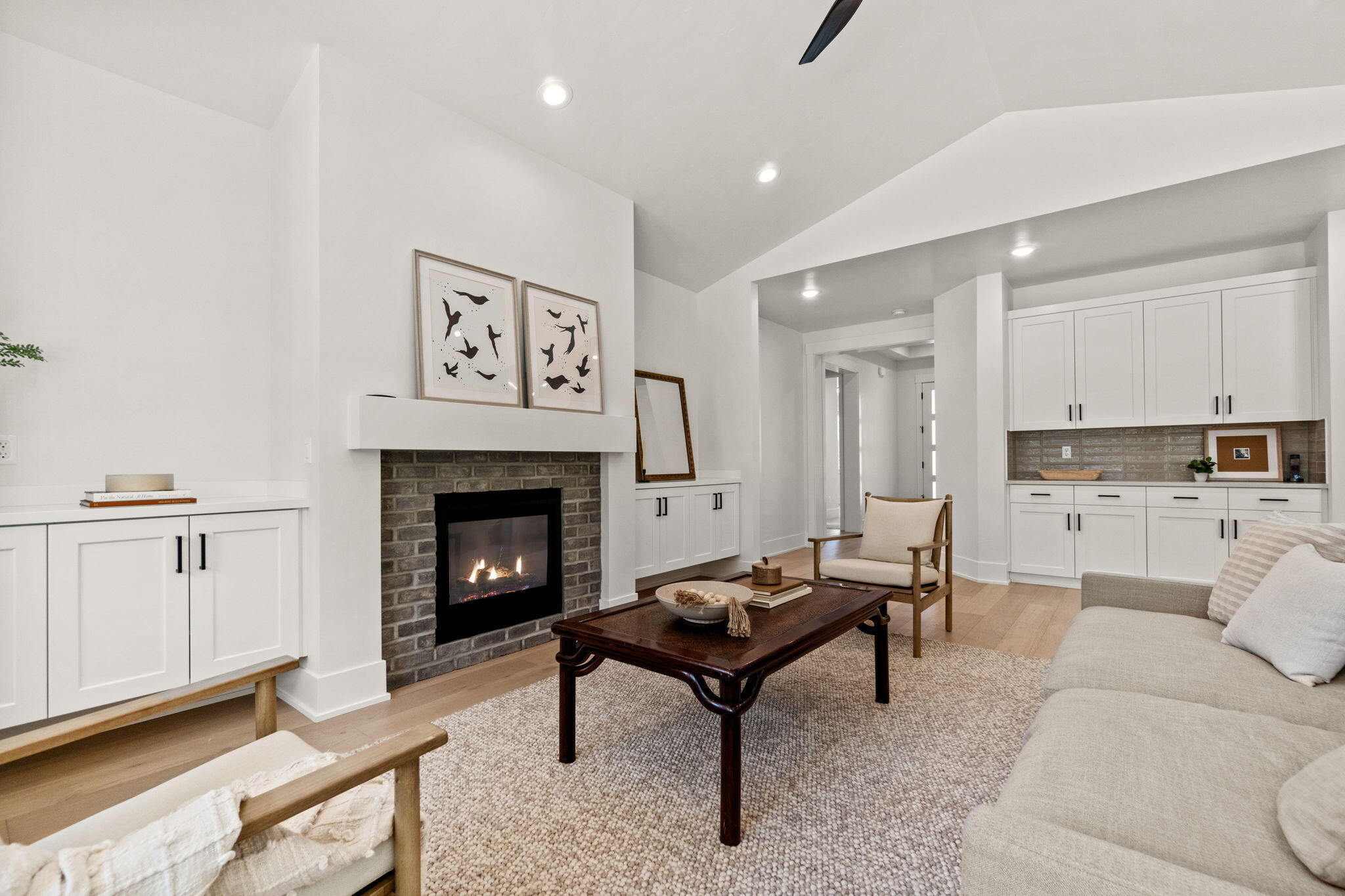 2016 NW Lobinie Court