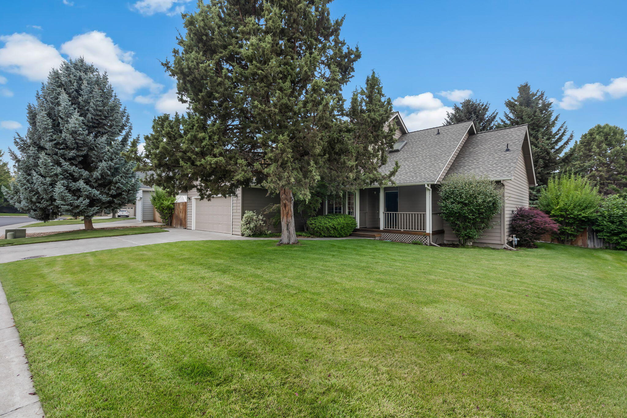 1932 SE Fairwood Drive