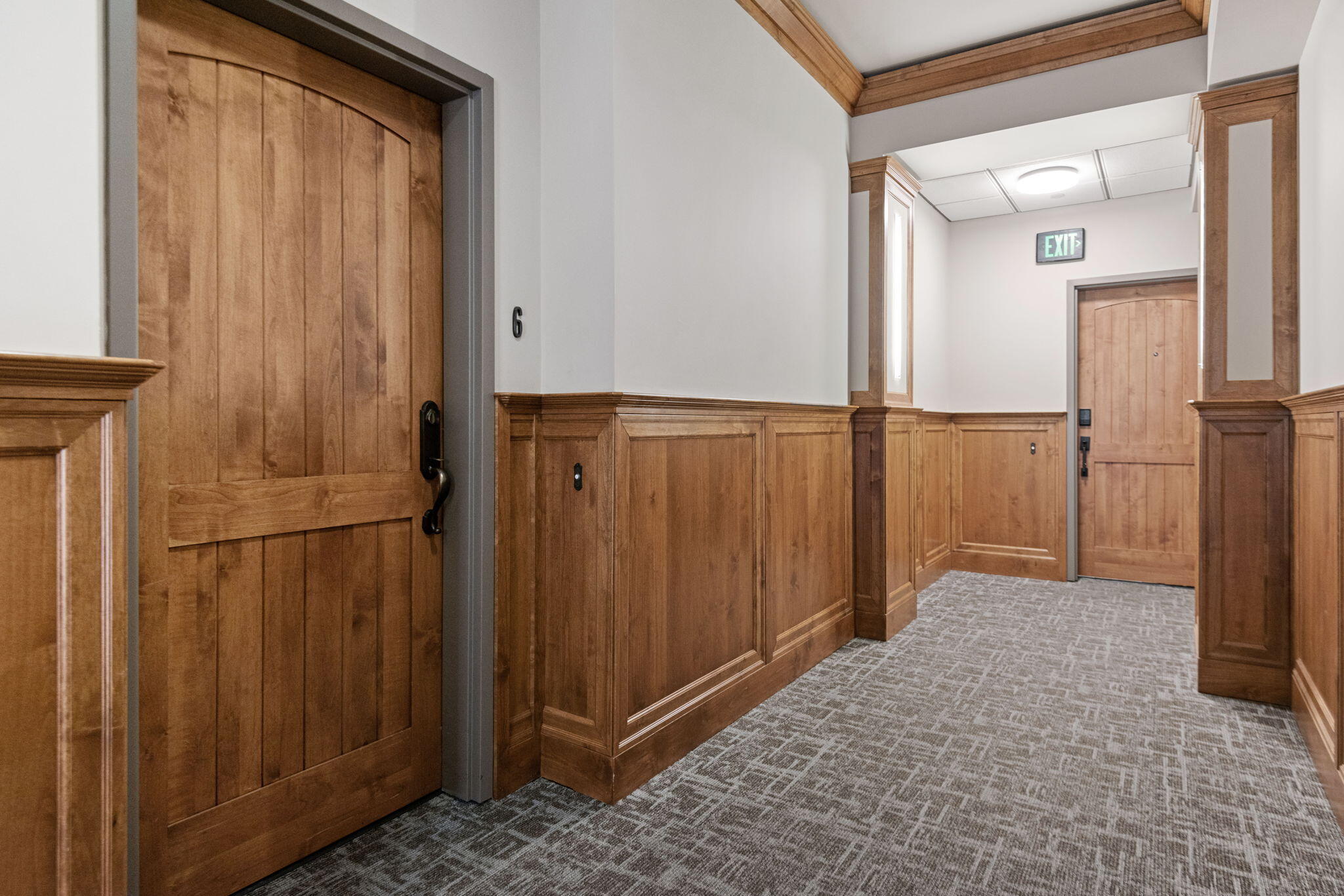 550 NW Franklin Avenue Unit: 6