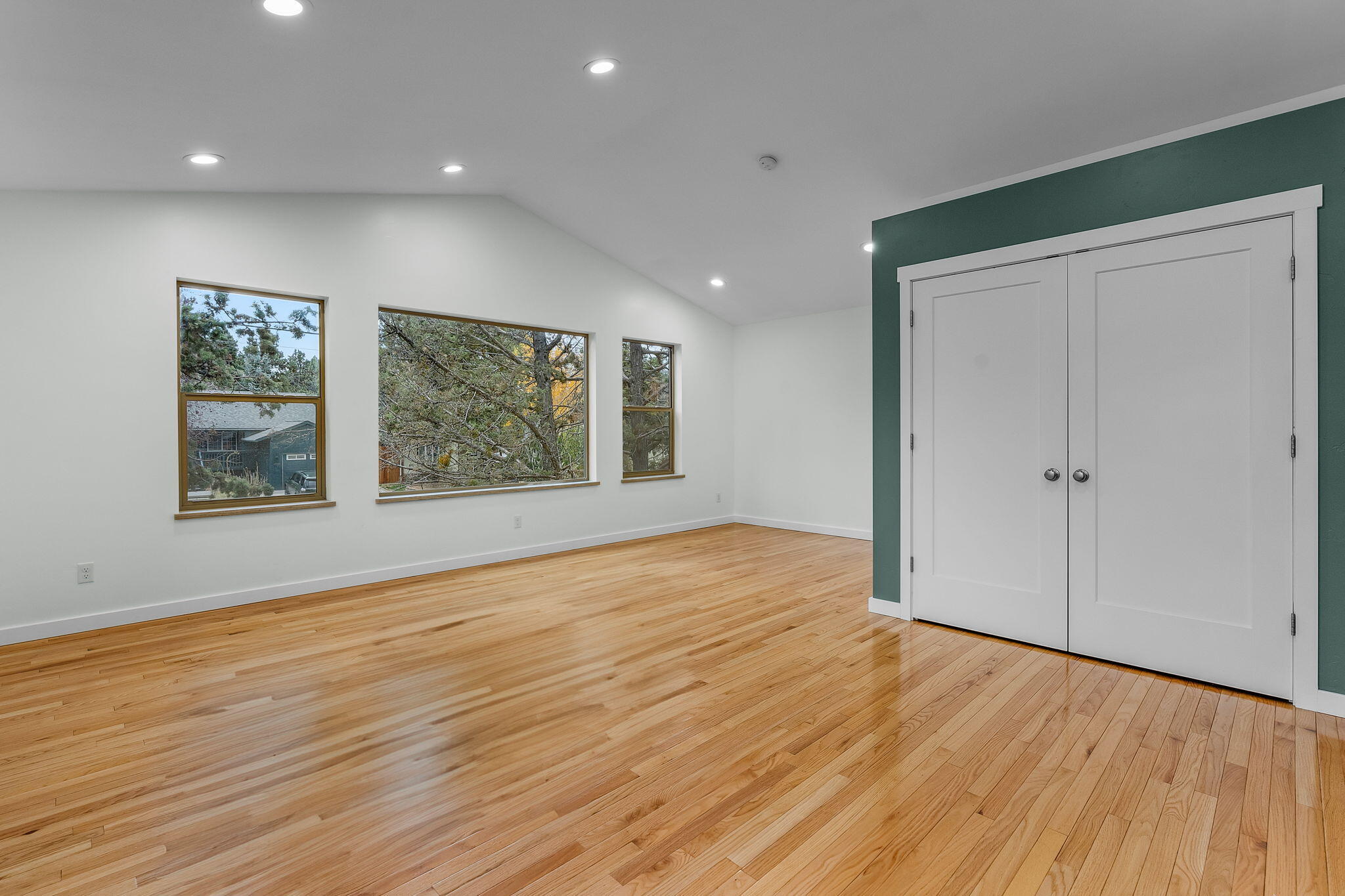 612 NE 11th Street Unit: 1 & 2