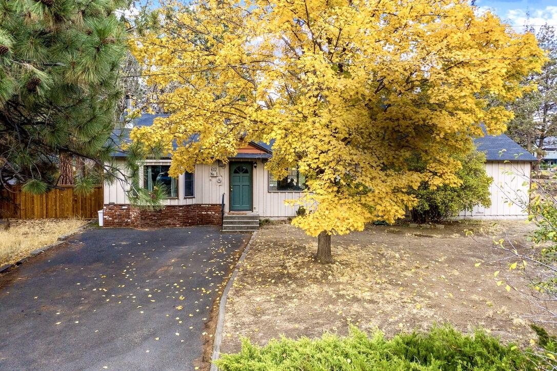 612 NE 11th Street Unit: 1 & 2
