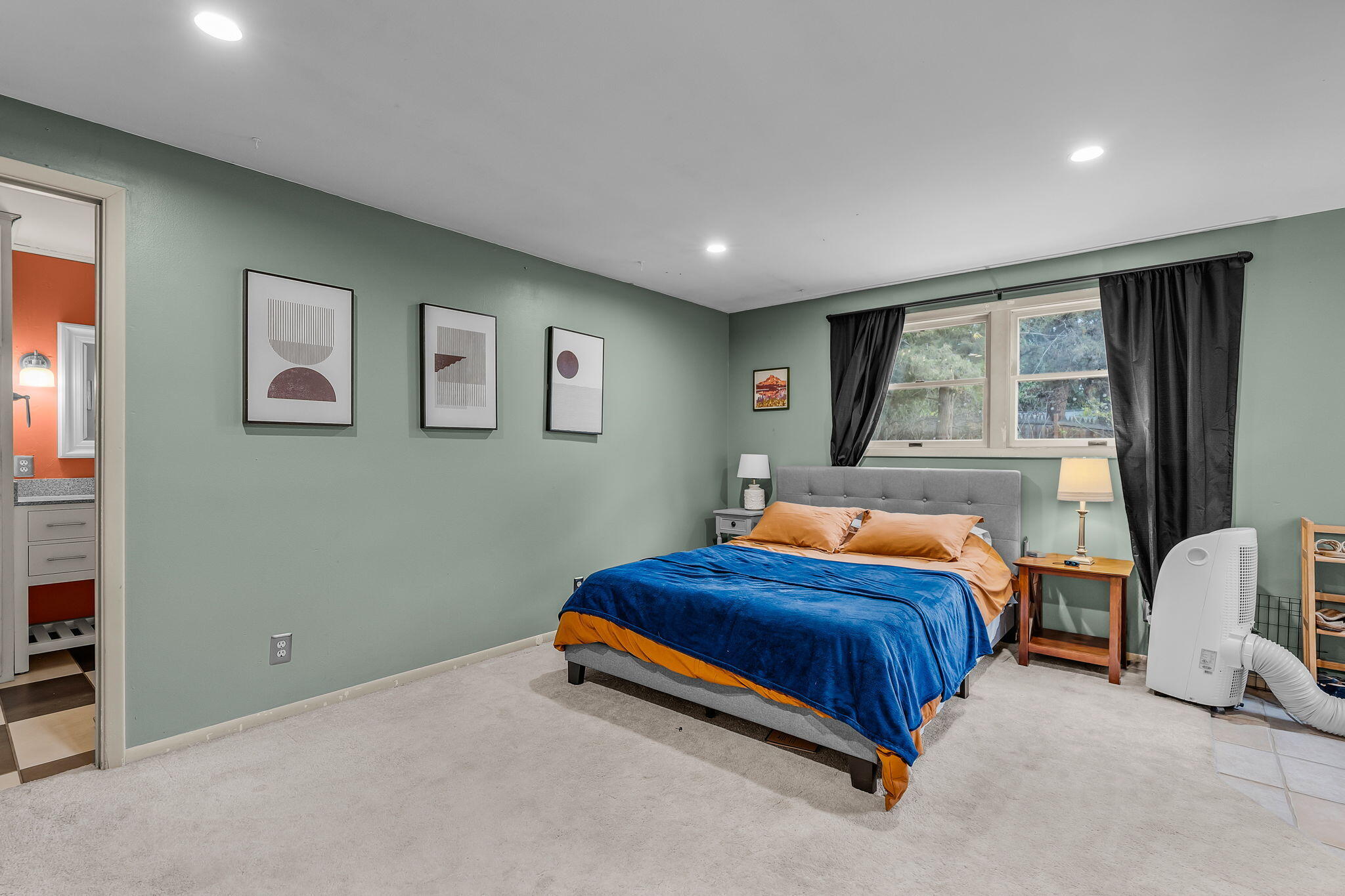 612 NE 11th Street Unit: 1 & 2