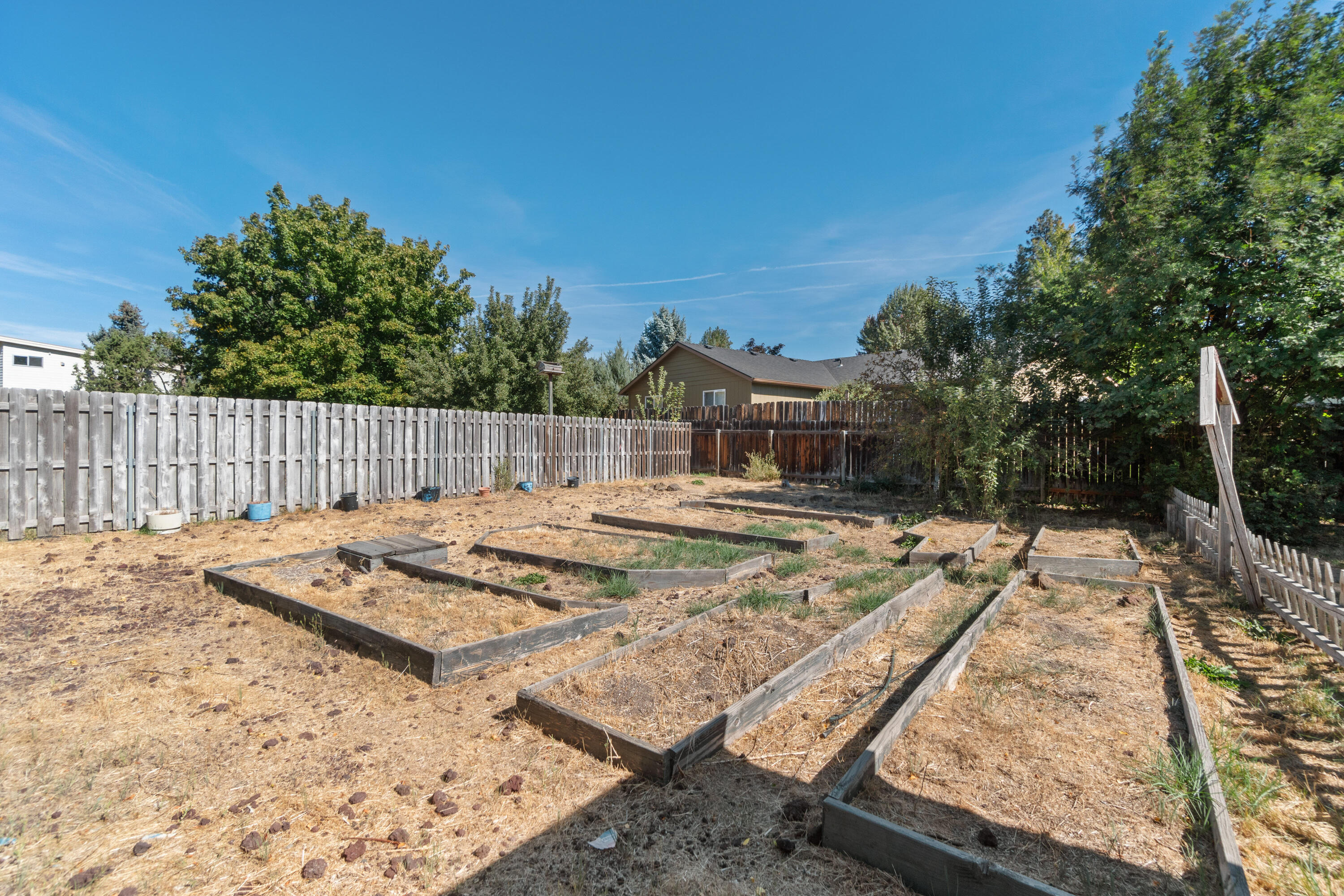 1120 Brookswood Boulevard