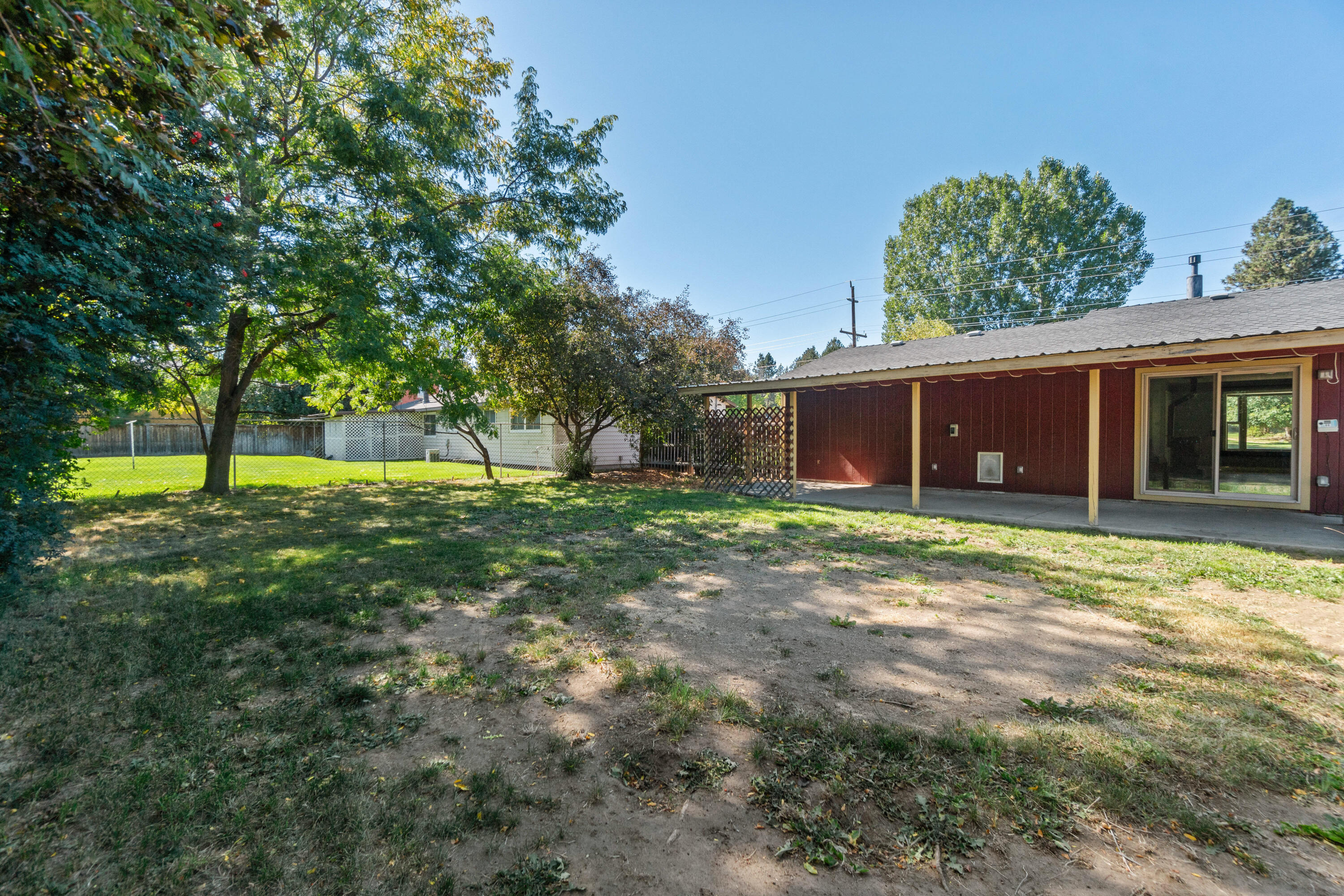 1120 Brookswood Boulevard