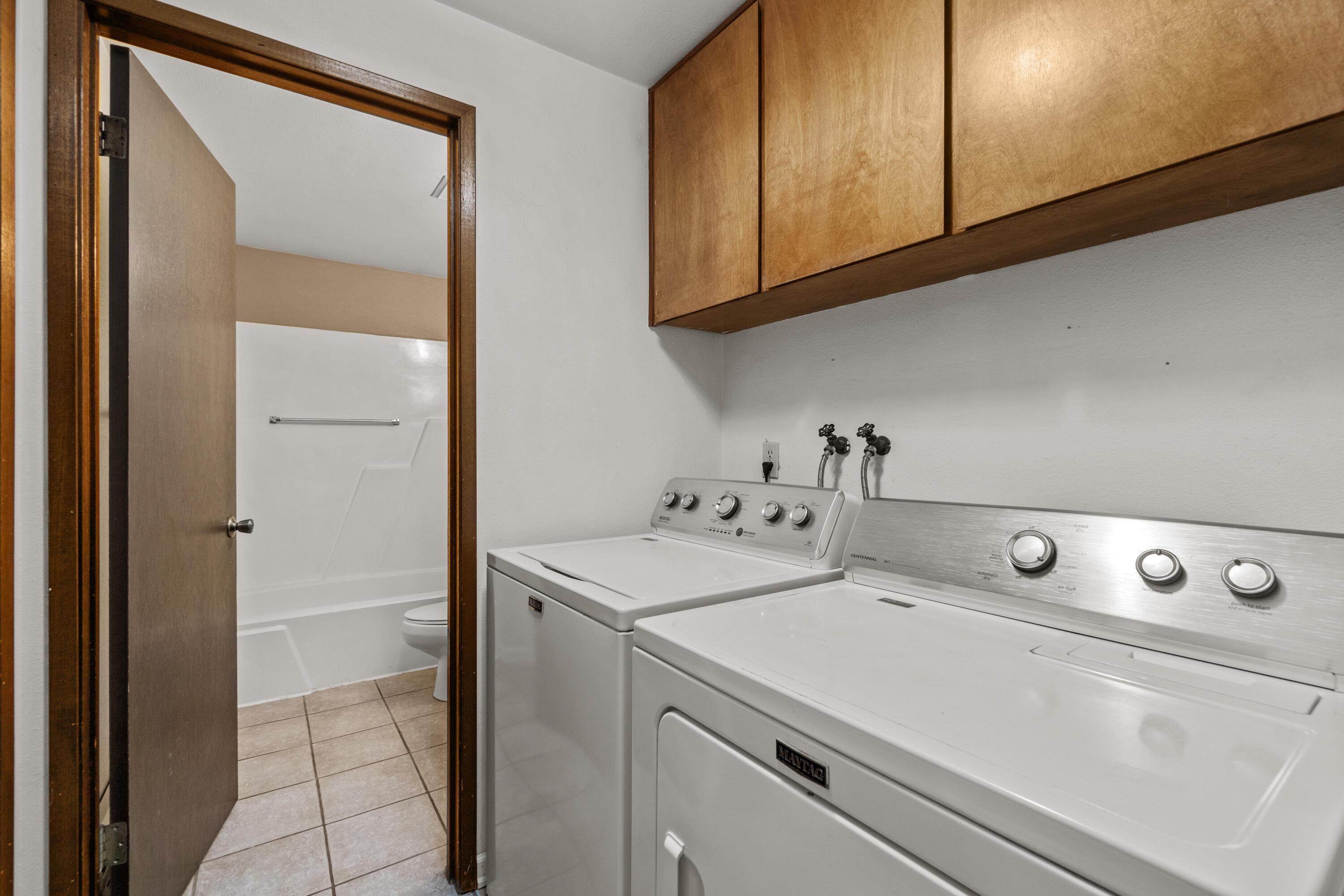 1120 Brookswood Boulevard