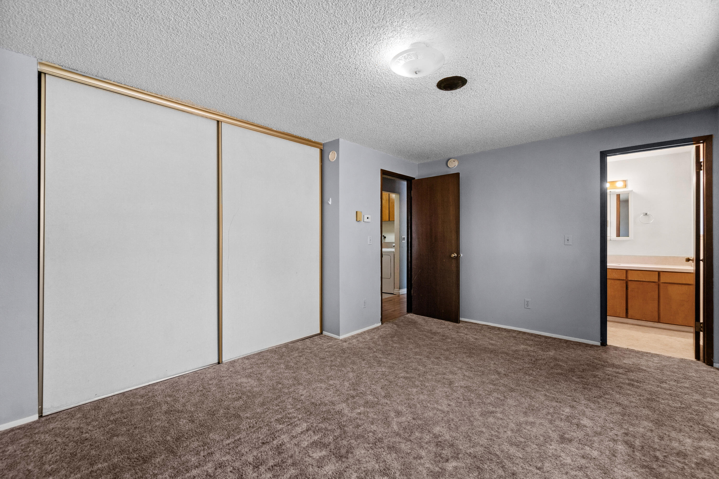 1120 Brookswood Boulevard