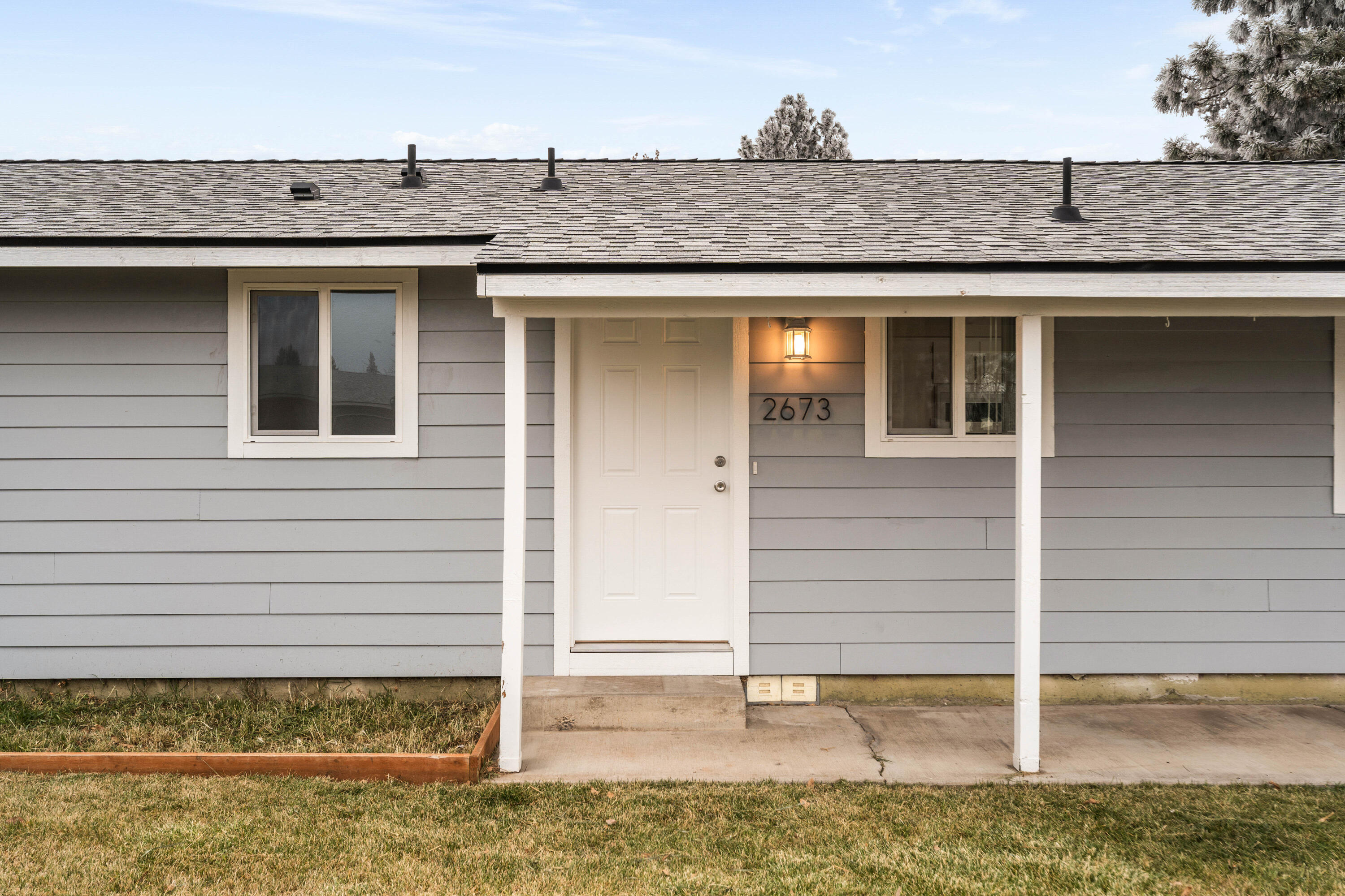 2673 SW Evergreen Avenue