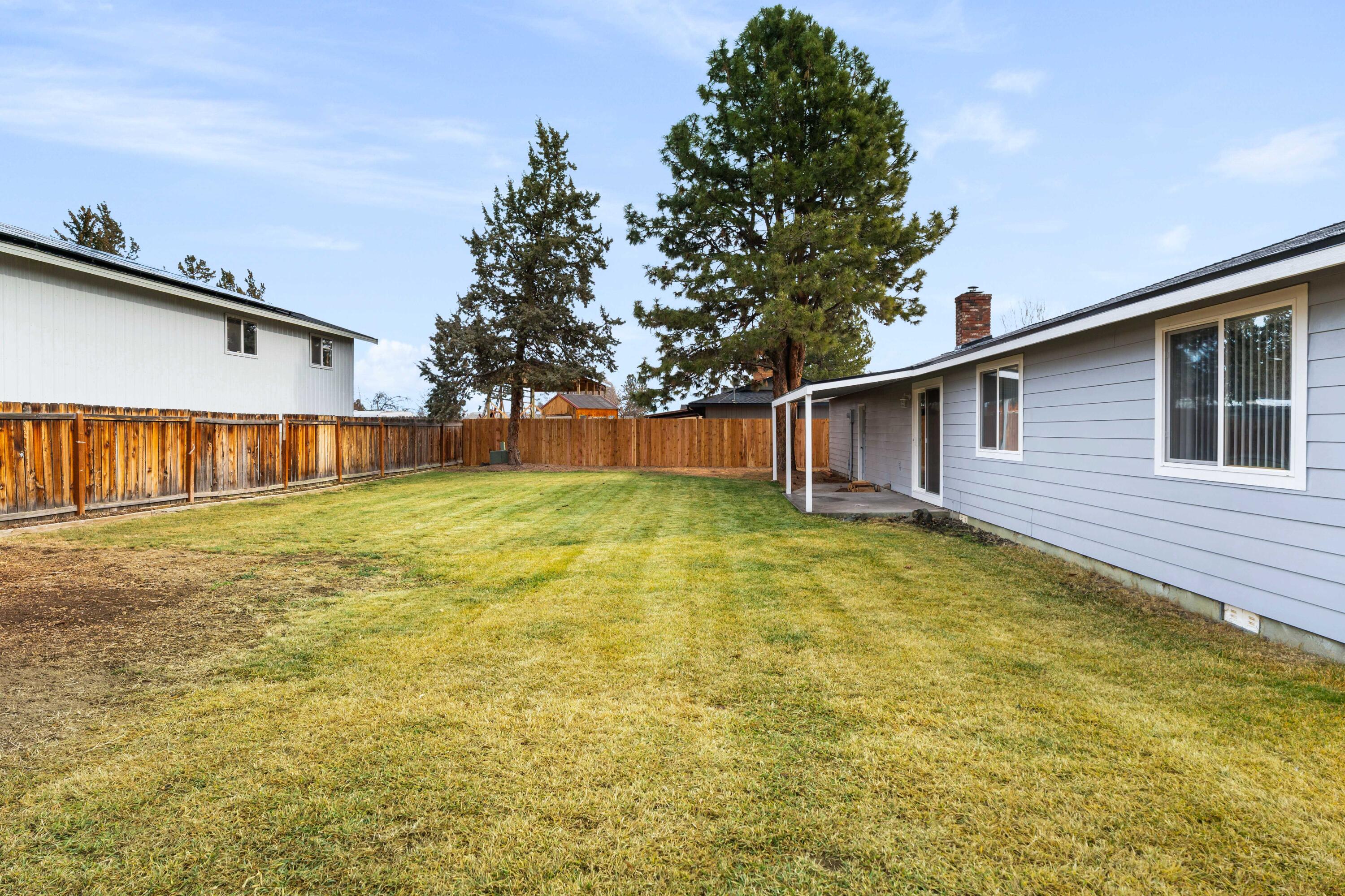 2673 SW Evergreen Avenue