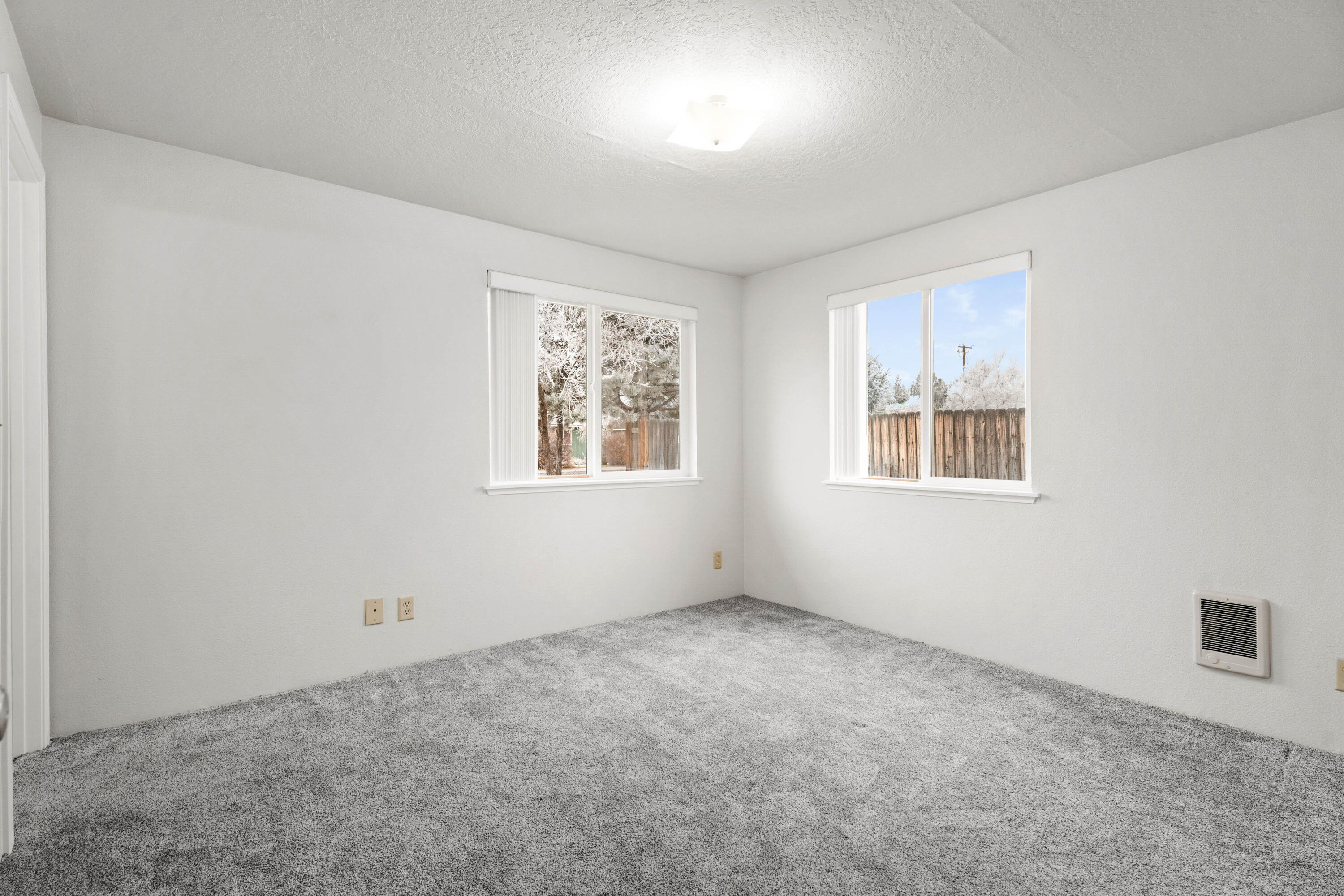 2673 SW Evergreen Avenue