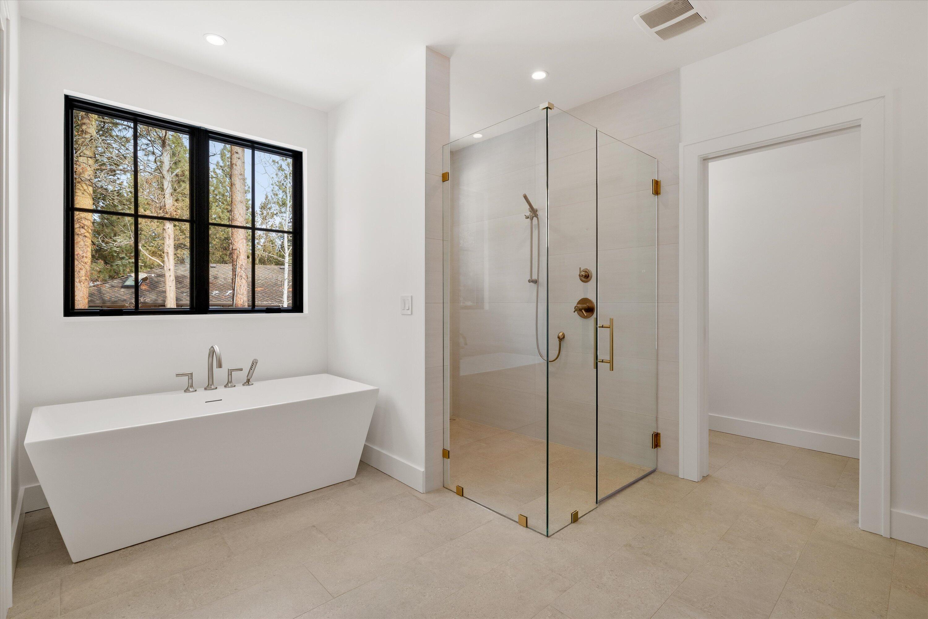60030 River Bluff Trail