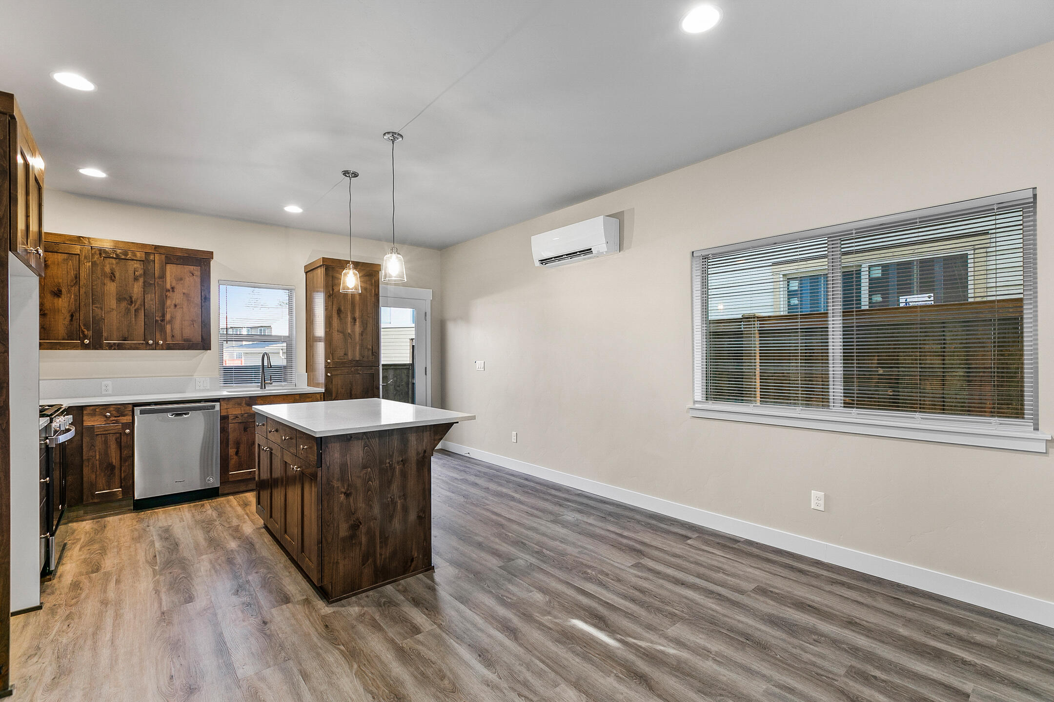 61531 SE Jennifer Lane, 1 & 2