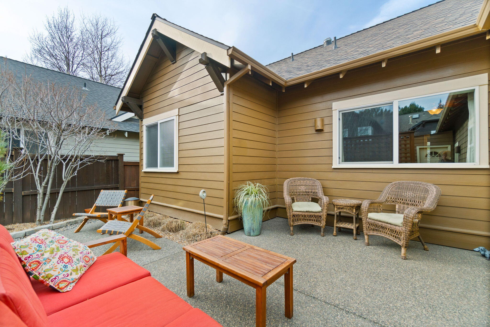 19341 SW Laurelhurst Way