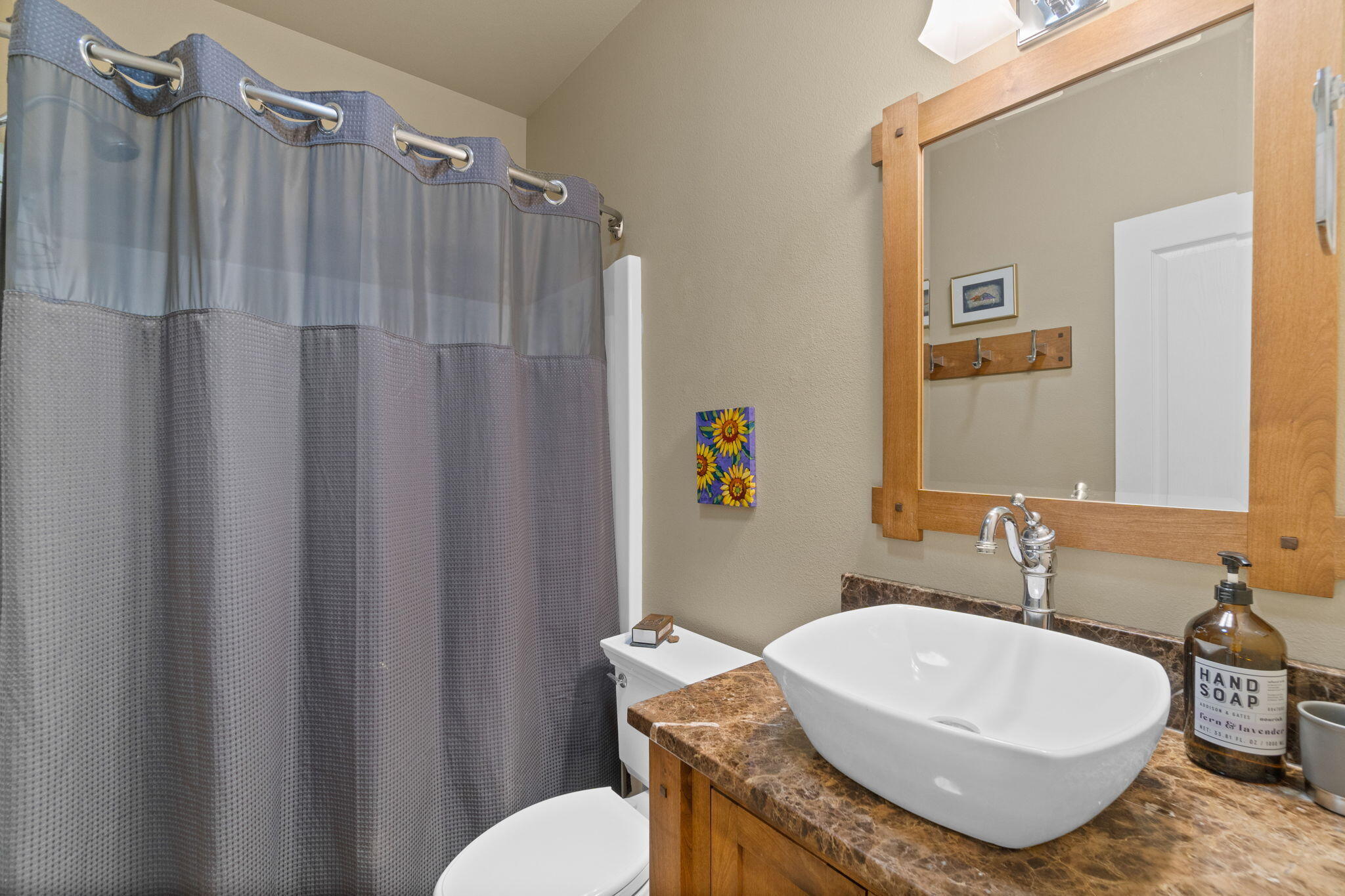 19341 SW Laurelhurst Way