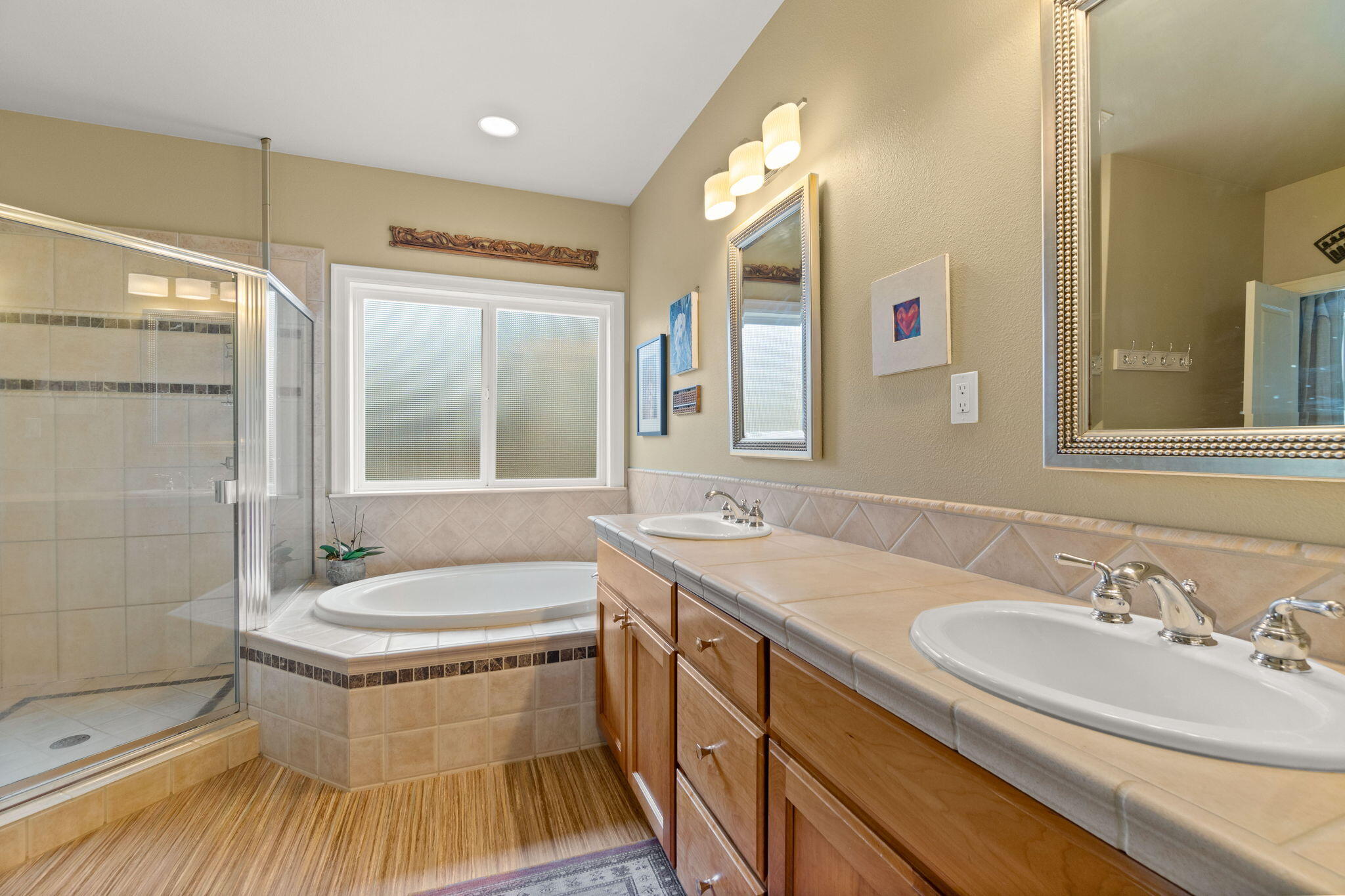 19341 SW Laurelhurst Way