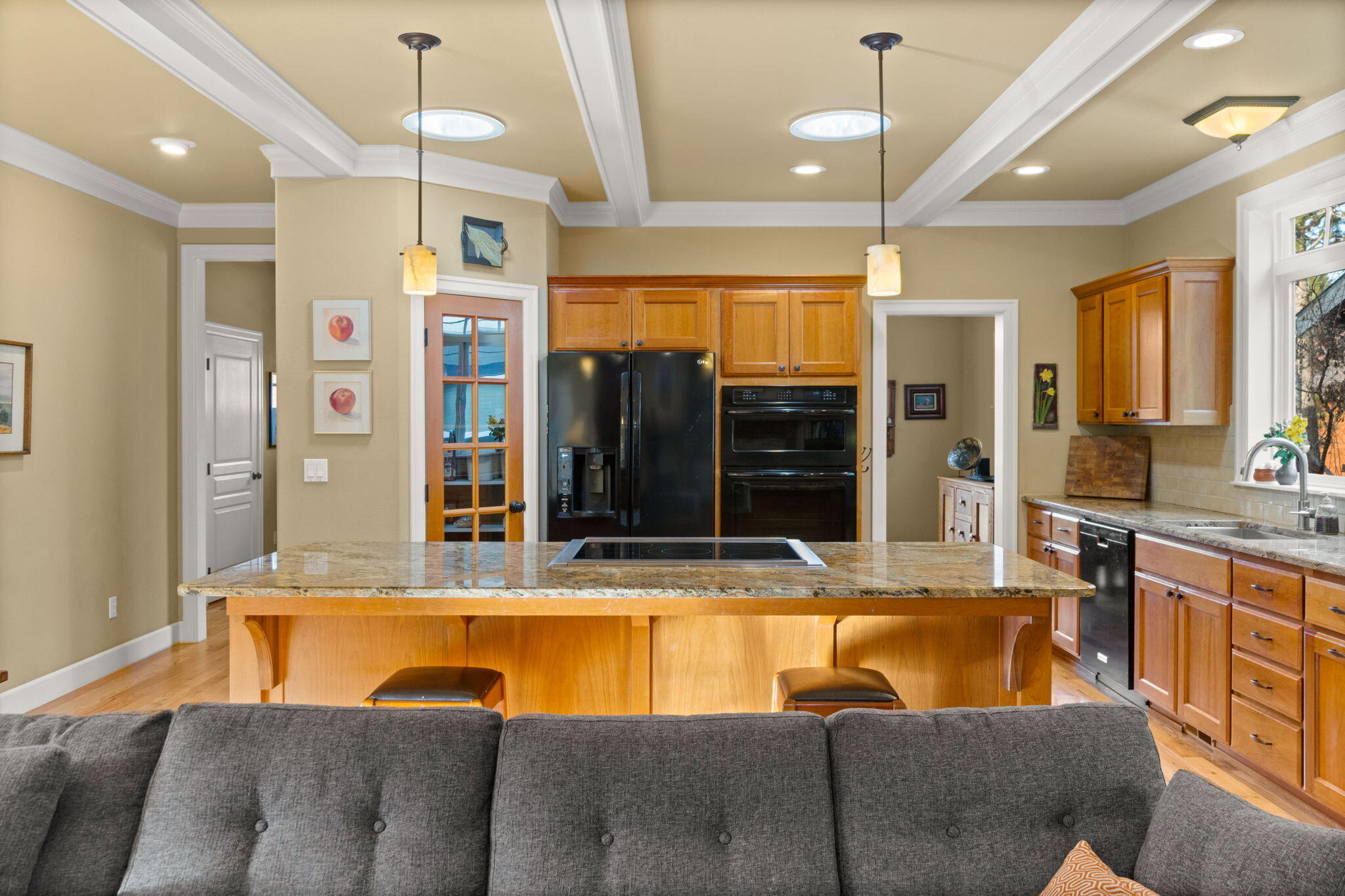 19341 SW Laurelhurst Way