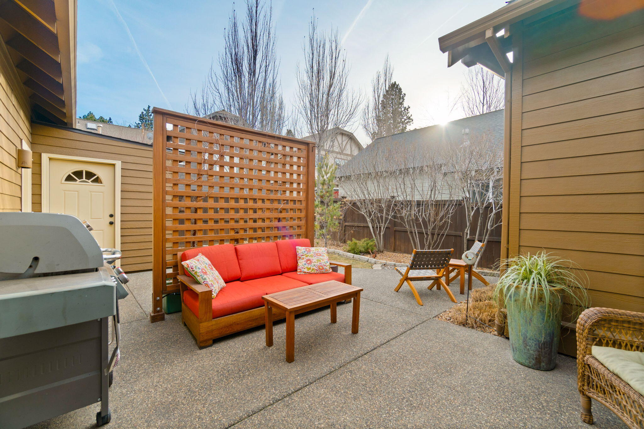 19341 SW Laurelhurst Way