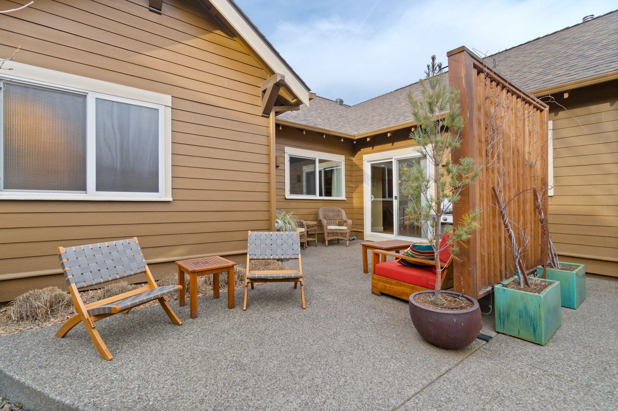 19341 SW Laurelhurst Way