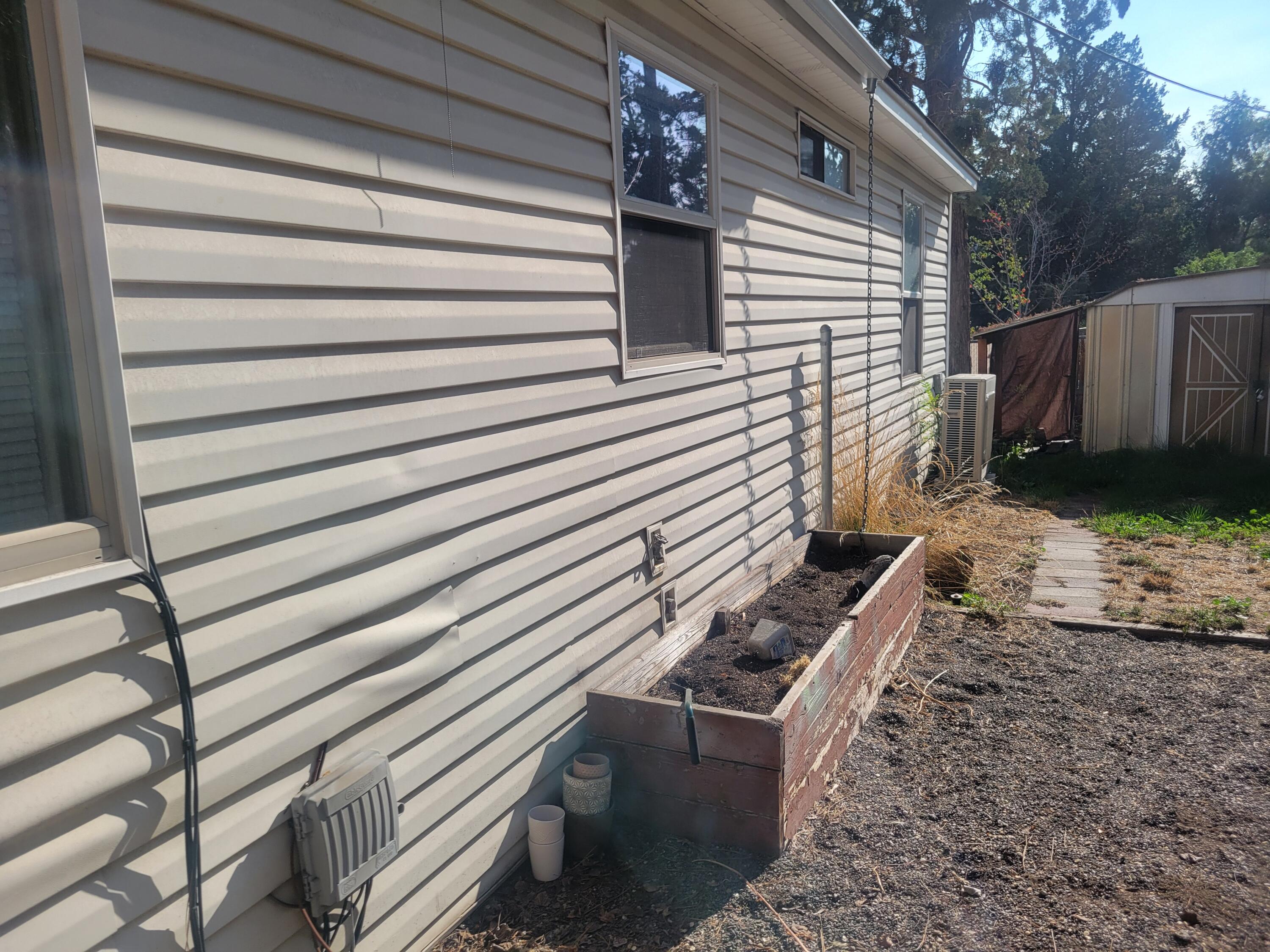 513 NE Irving Avenue