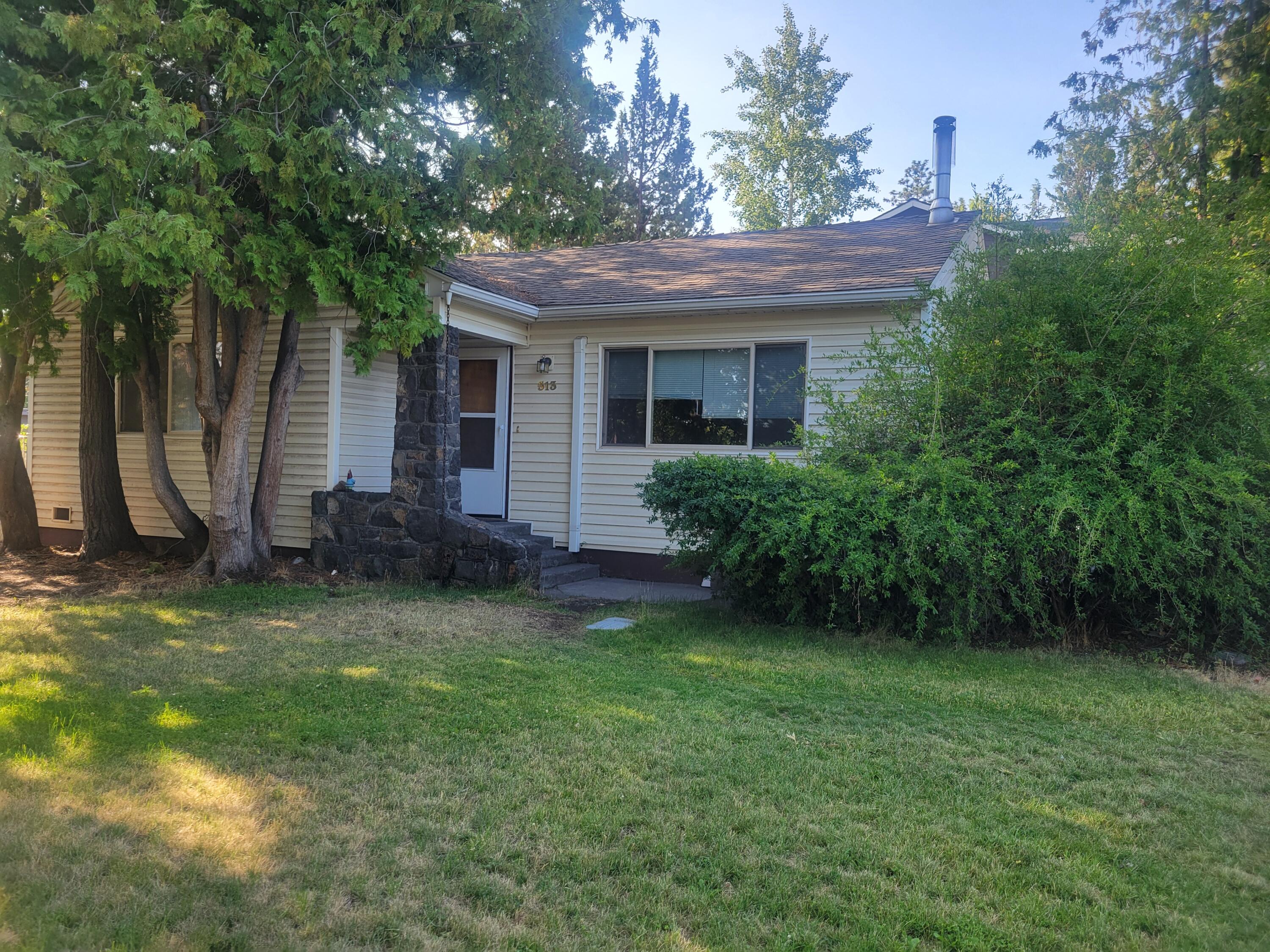 513 NE Irving Avenue