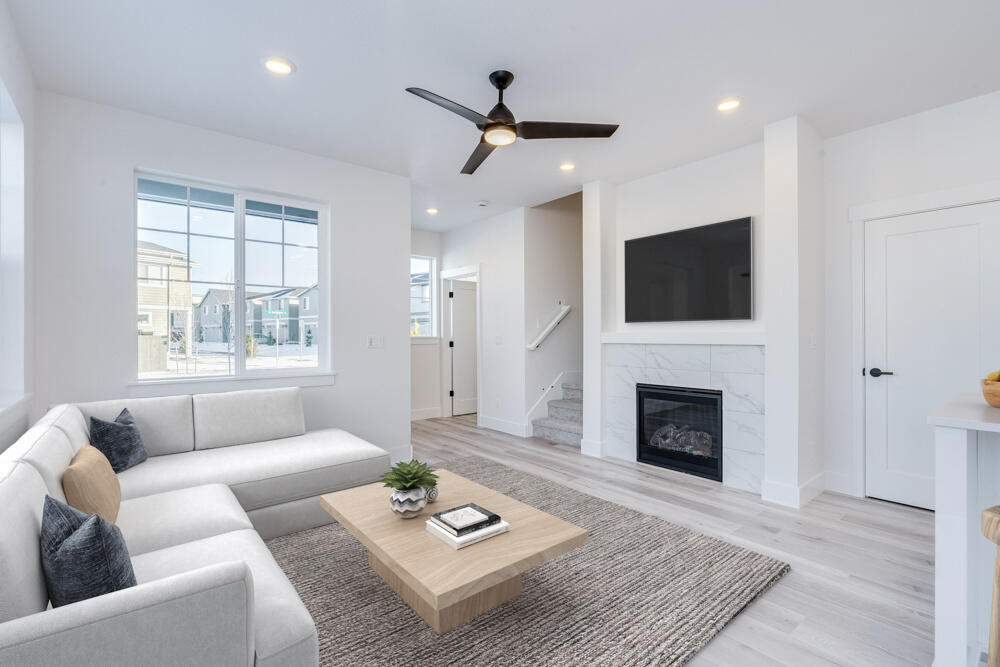 20714 SE Scout Place