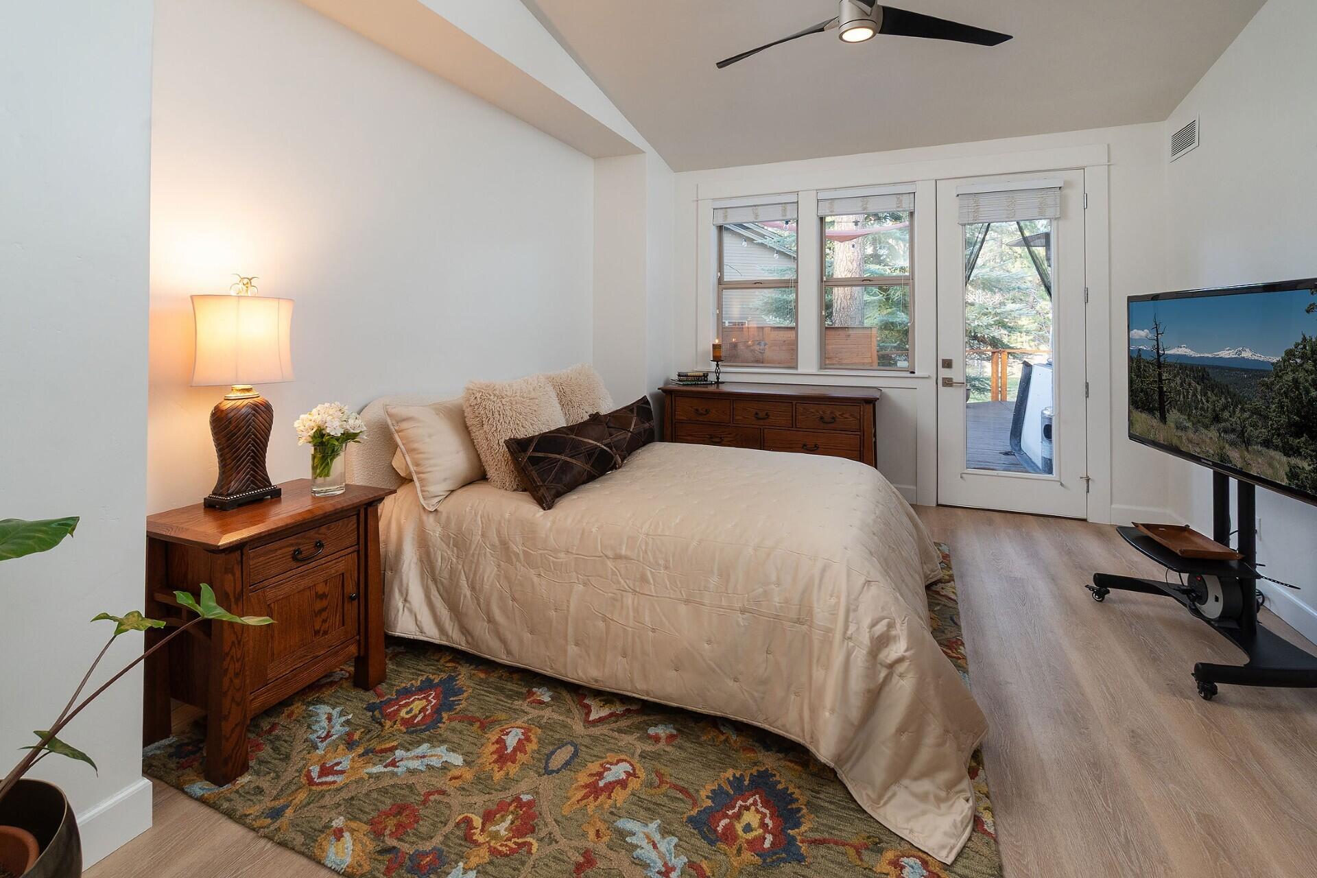 60486 Seventh Mountain Drive