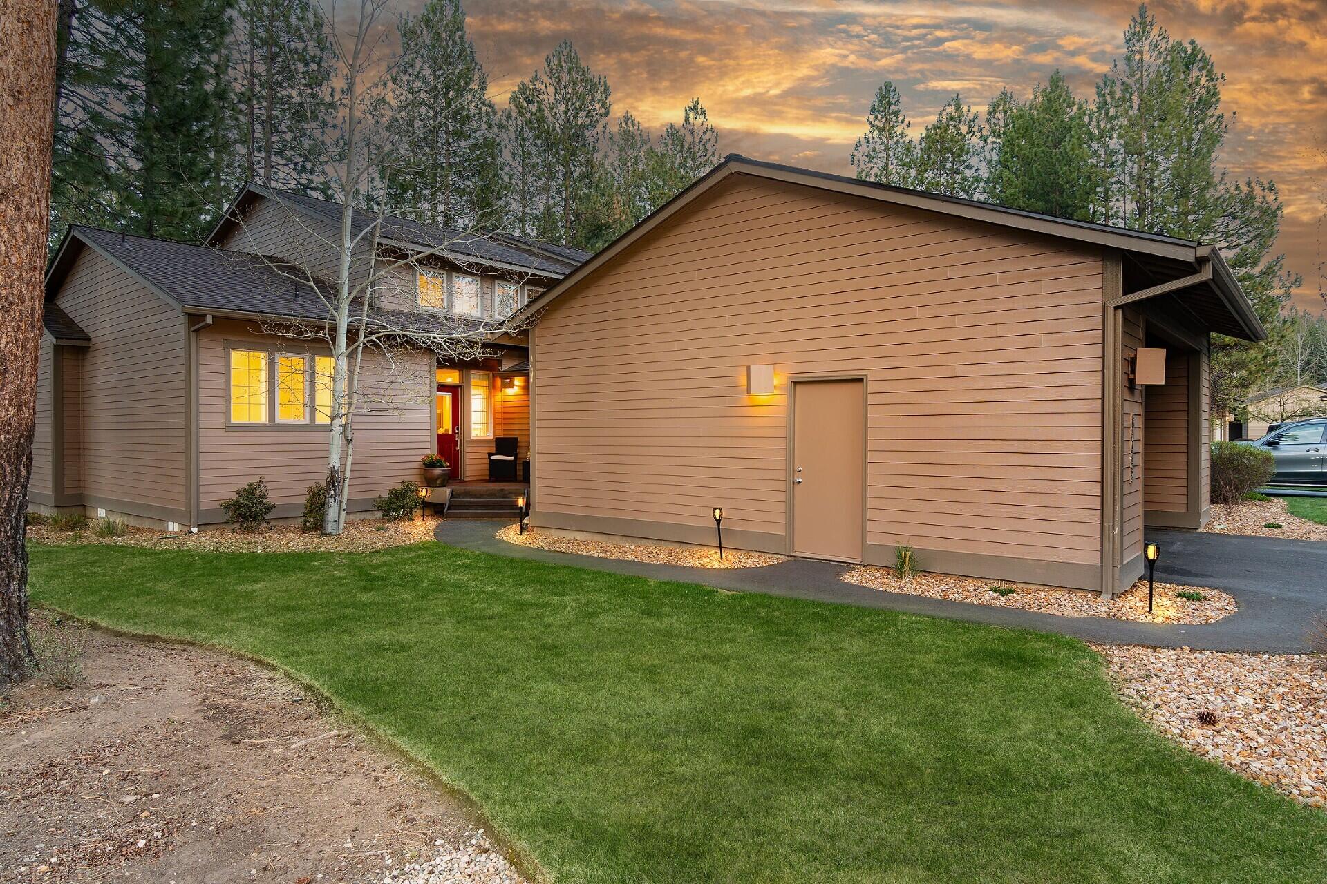 60486 Seventh Mountain Drive