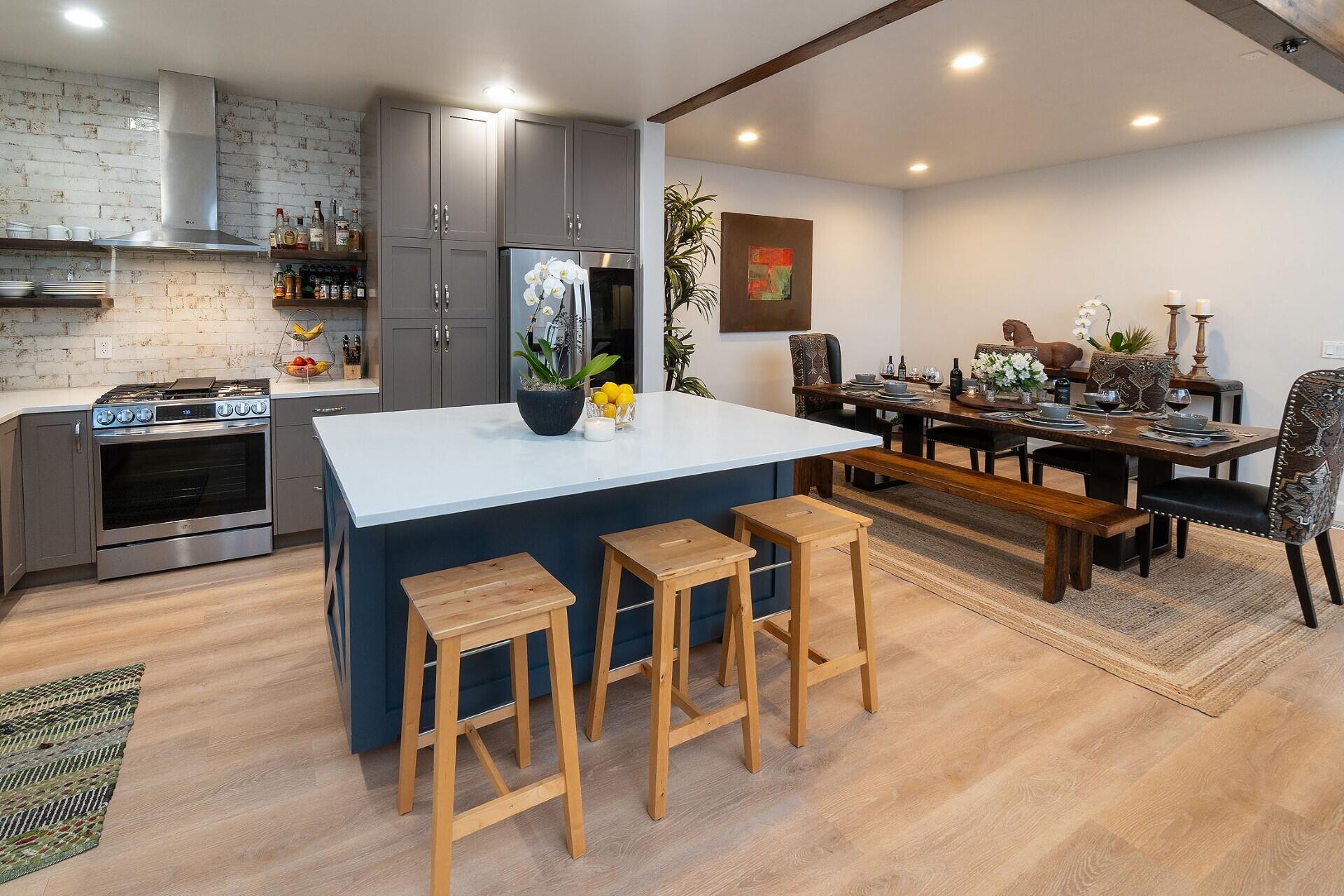 60486 Seventh Mountain Drive
