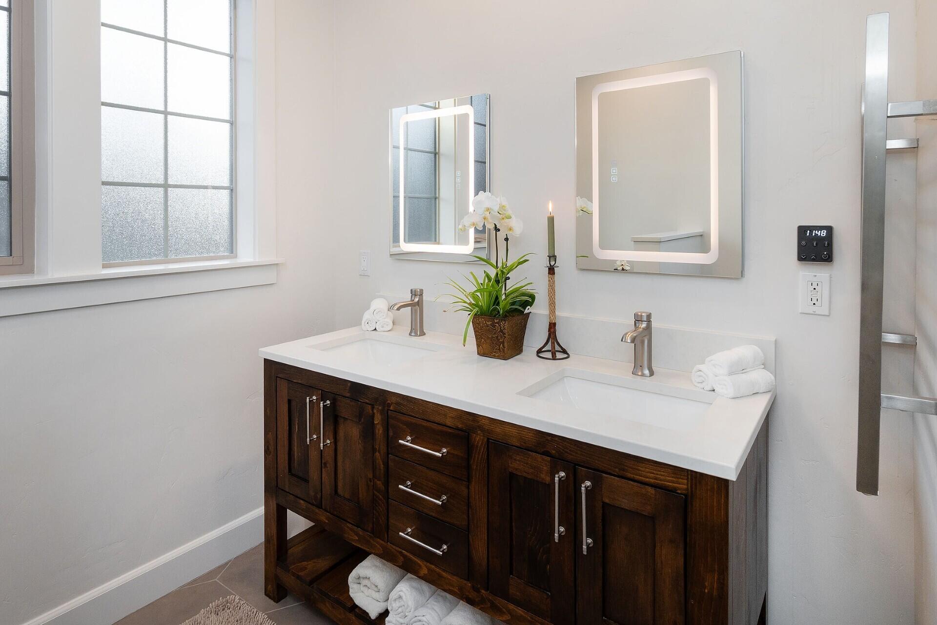 60486 Seventh Mountain Drive