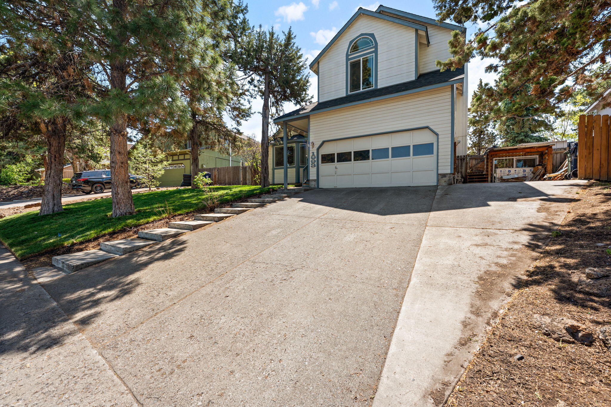 1993 NE Red Rock Lane